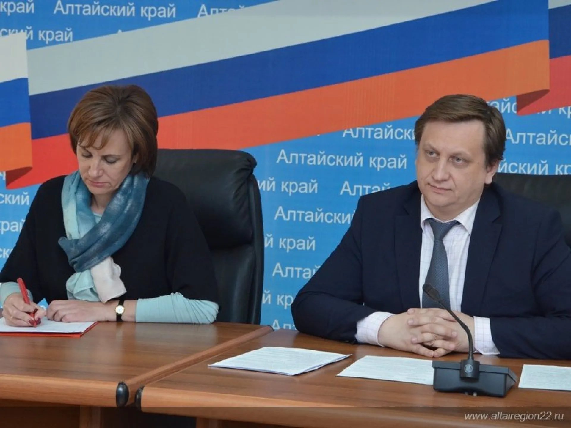 Алтайским учителям изменят методику расчёта зарплаты Алтайским учителям изменят методику расчёта зарплаты