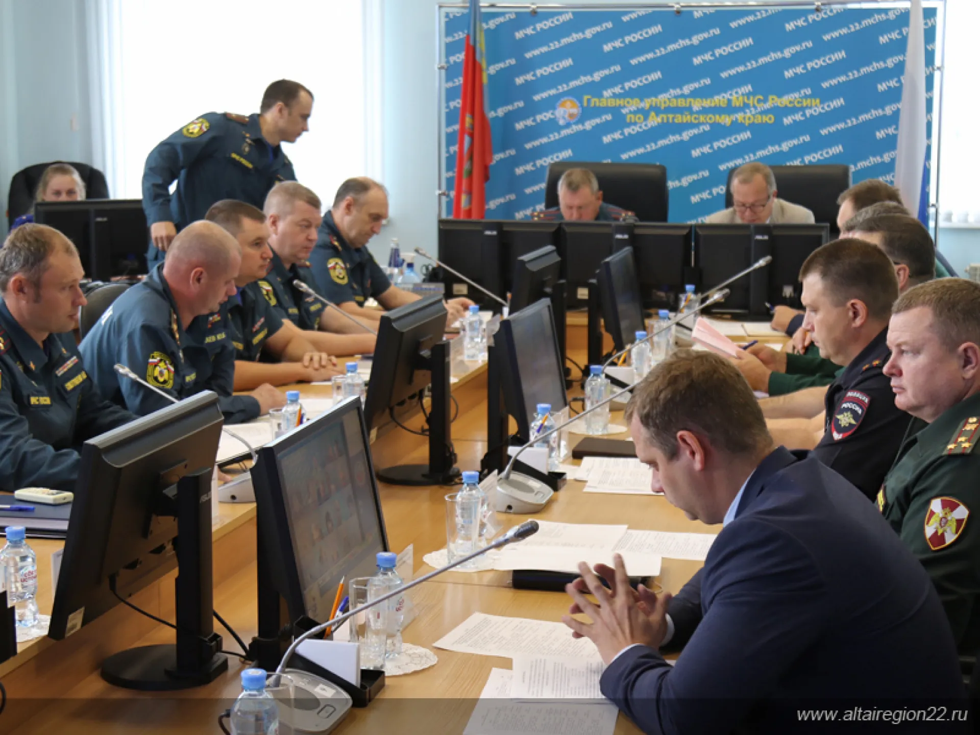 В Алтайском крае обсудили ситуацию с природными пожарами в регионе В Алтайском крае обсудили ситуацию с природными пожарами в регионе