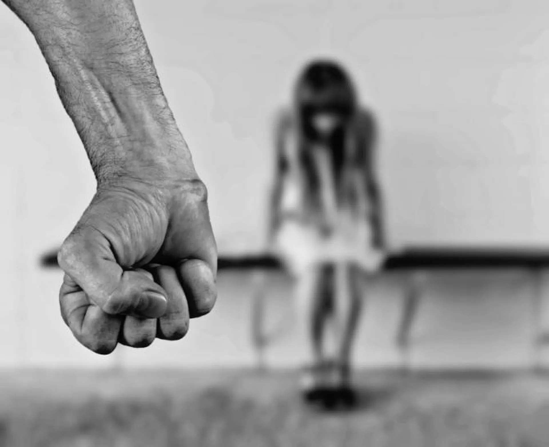 Барнаульца осудили за попытку задушить бывшую девушку