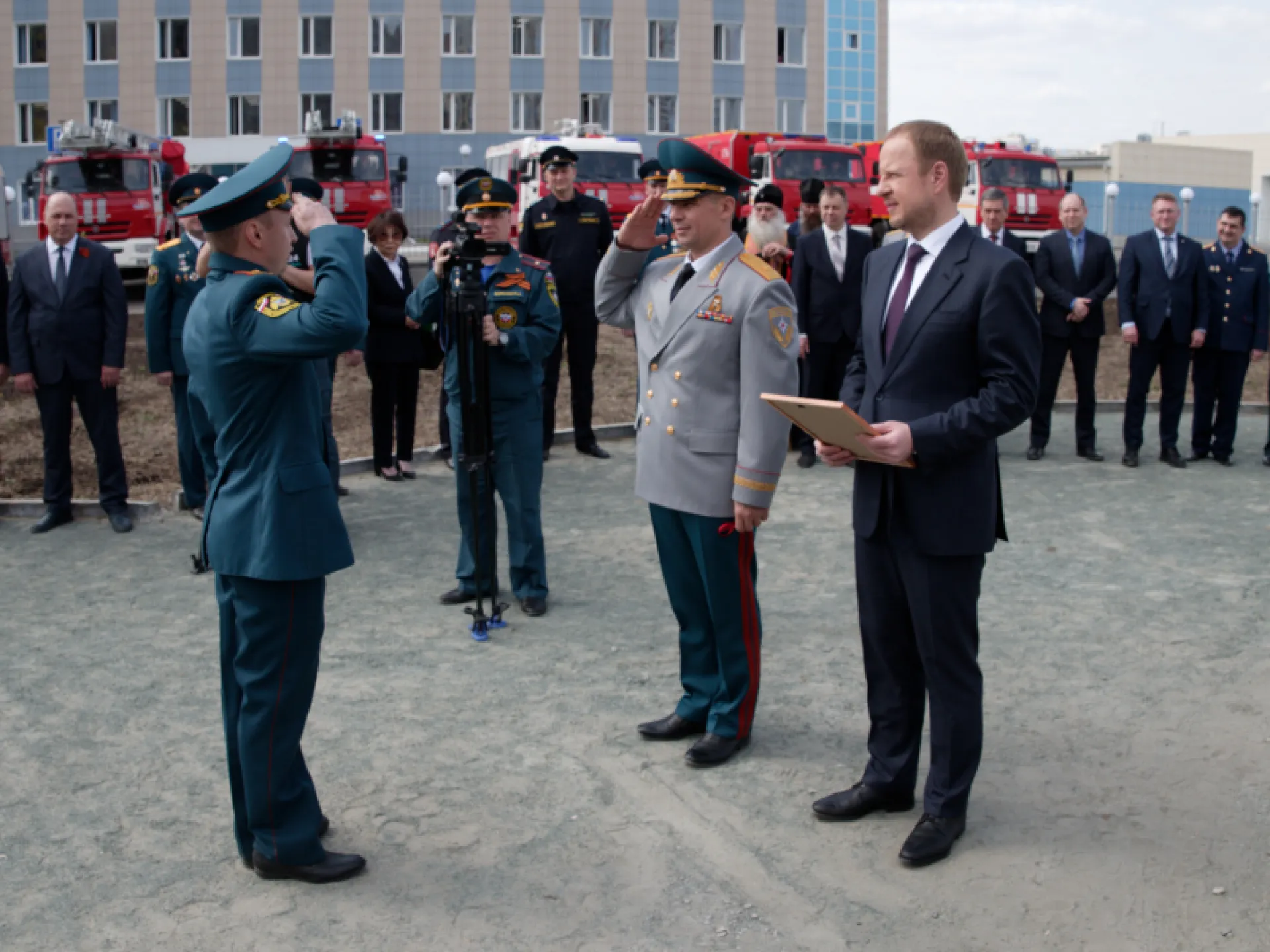 Виктор Томенко принял участие в мероприятиях, посвященных Дню пожарной охраны Виктор Томенко принял участие в мероприятиях, посвященных Дню пожарной охраны