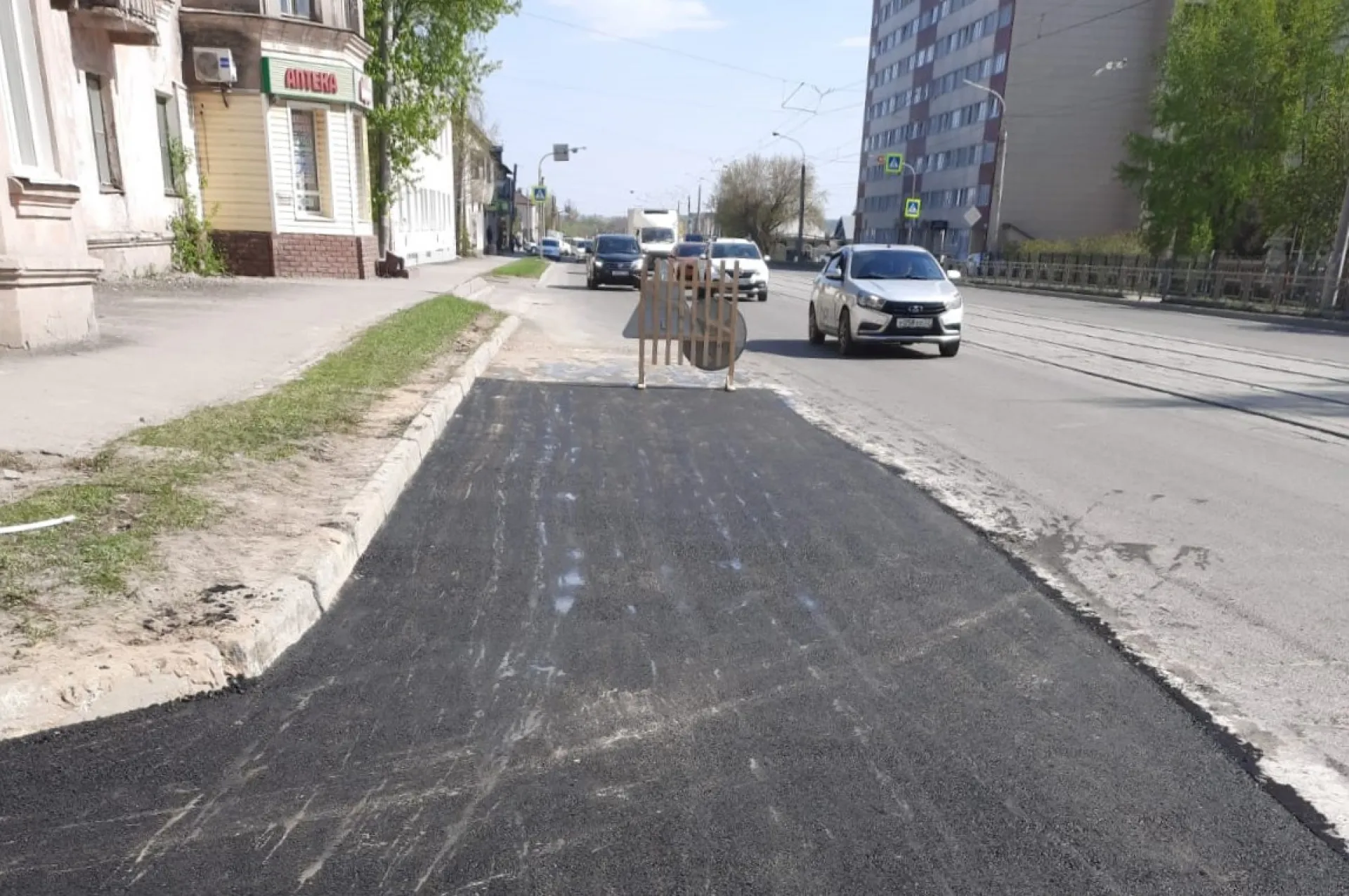 Специалисты Барнаульского водоканала восстанавливают благоустройство территорий Специалисты Барнаульского водоканала восстанавливают благоустройство территорий