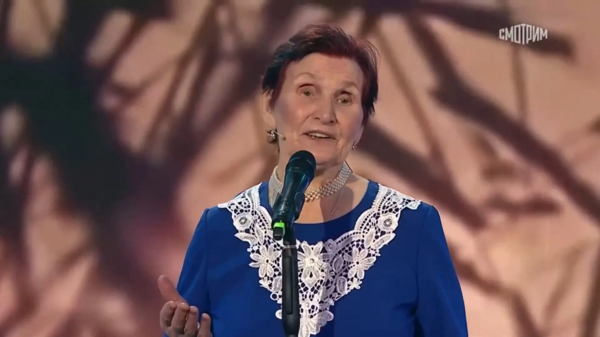 83-летняя жительница Алтайского края спела песню в эфире федерального телеканала 83-летняя жительница Алтайского края спела песню в эфире федерального телеканала