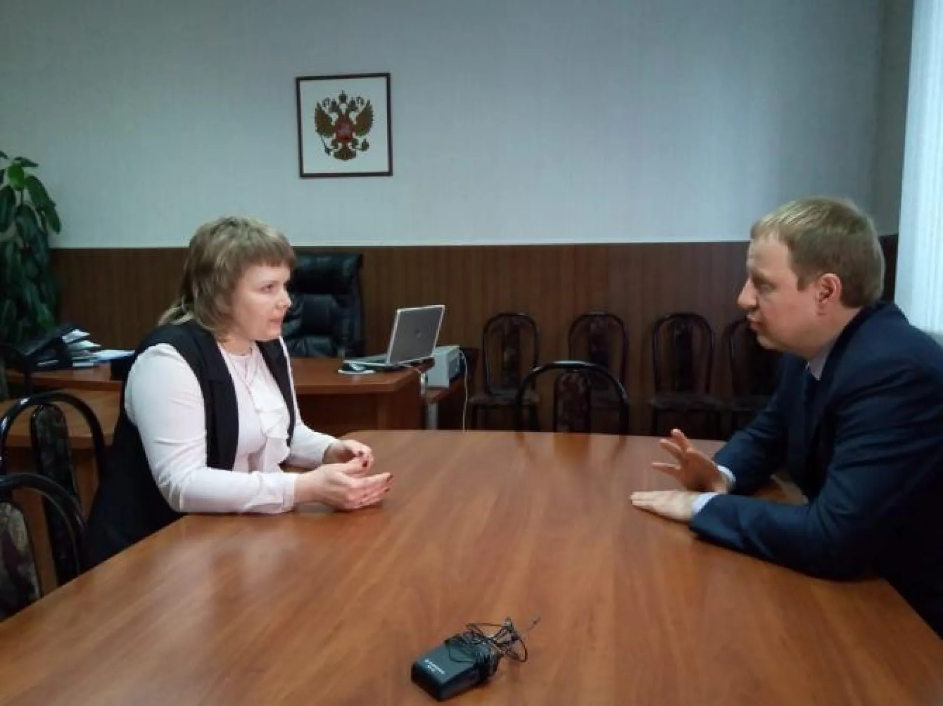 Виктор Томенко встретился с главой Каменского района и местными активистами