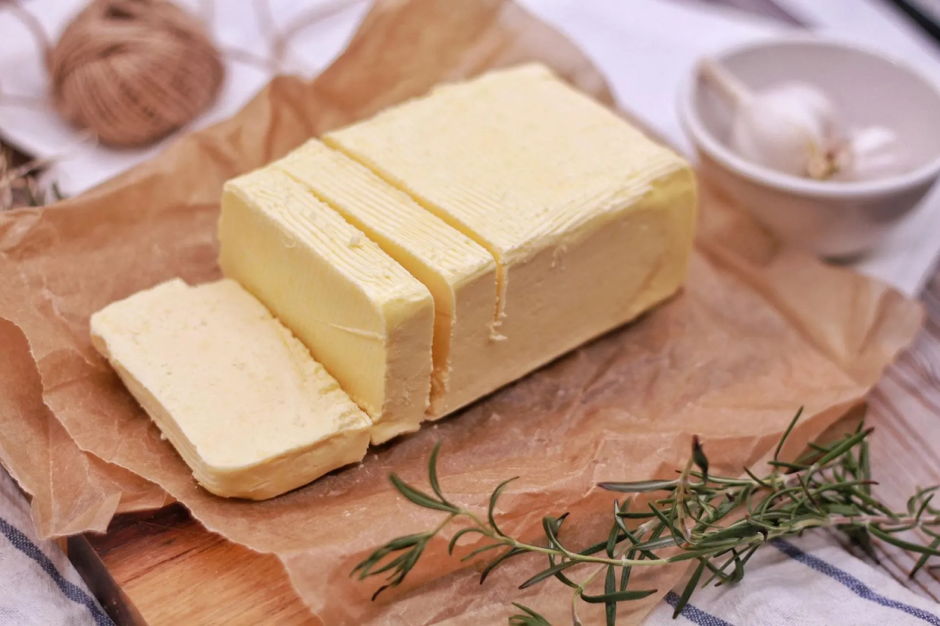100 тонн продукции из 10 кг сырья: злоумышленники из Бийска пытались легализовать контрафакт, прикрывшись именем алтайской компании 100 тонн продукции из 10 кг сырья: злоумышленники из Бийска пытались легализовать контрафакт, прикрывшись именем алтайской компании