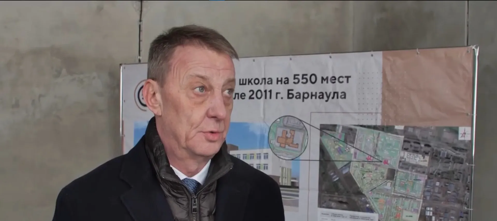 Глава Барнаула Вячеслав Франк посетил строящуюся школу в квартале 2011 Глава Барнаула Вячеслав Франк посетил строящуюся школу в квартале 2011