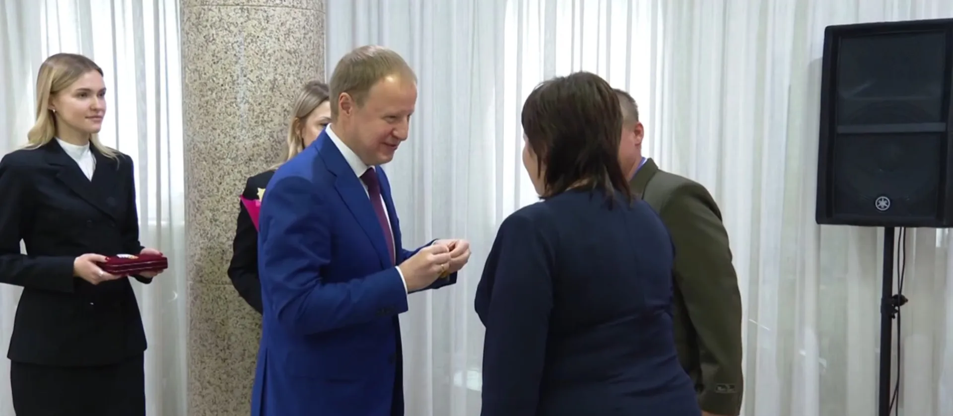 Торжественная встреча с многодетными семьями региона прошла в Правительстве Алтайского края Торжественная встреча с многодетными семьями региона прошла в Правительстве Алтайского края