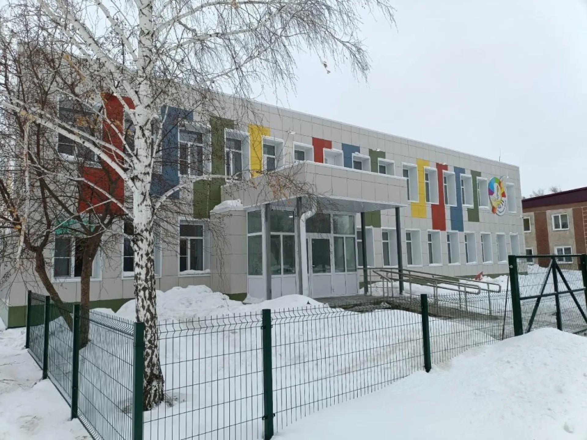 В Родино завершился капитальный ремонт детской школы искусств В Родино завершился капитальный ремонт детской школы искусств