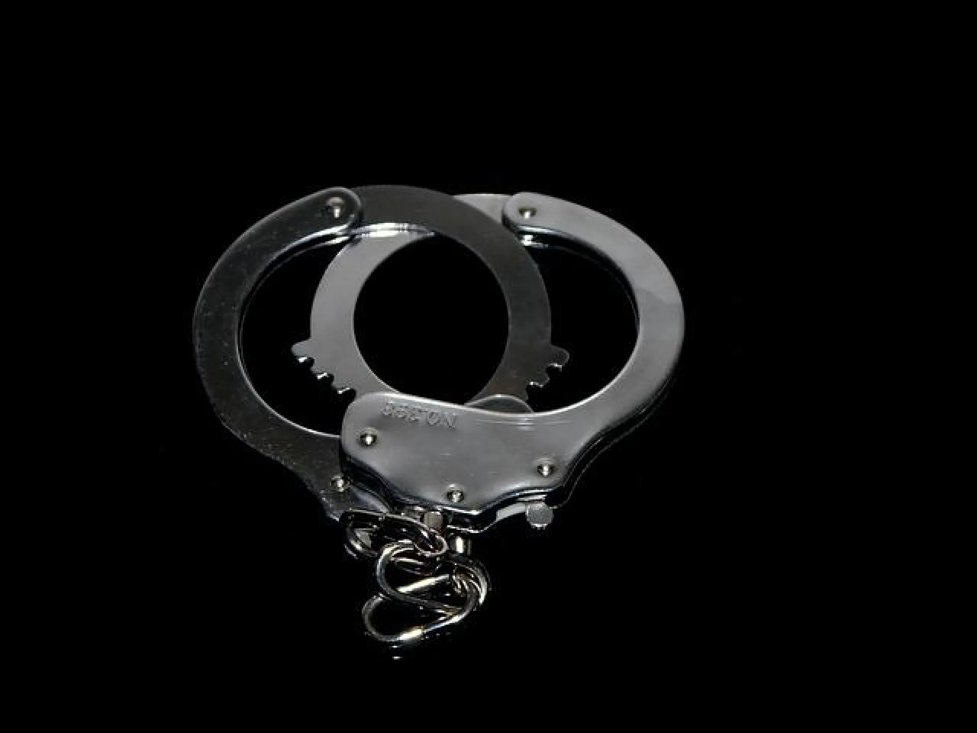 Барнаулец, оскорбивший полицейских при исполнении, отправился под суд Барнаулец, оскорбивший полицейских при исполнении, отправился под суд