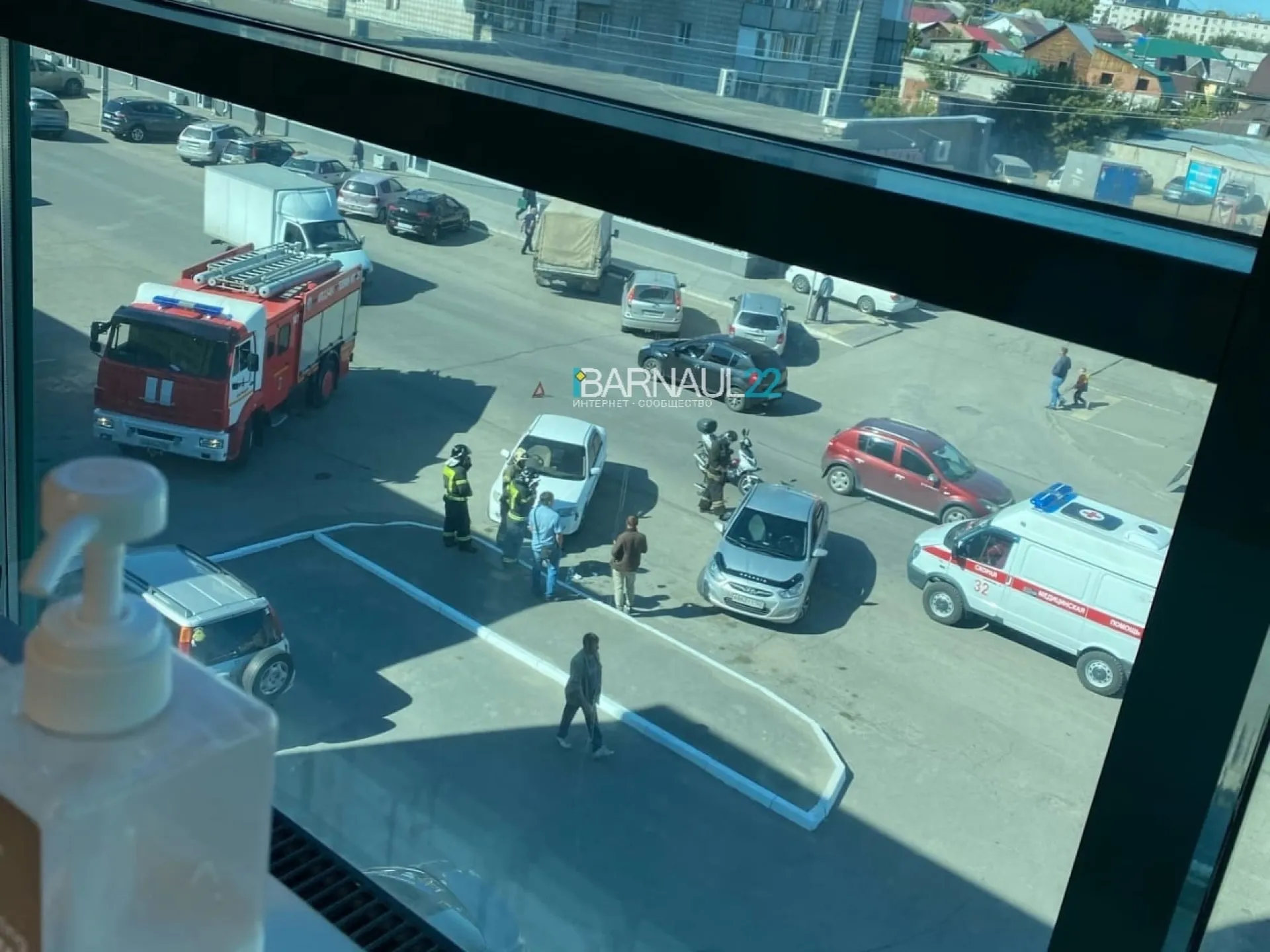 Водитель легкового автомобиля сбил мужчину на мопеде в Барнауле Водитель легкового автомобиля сбил мужчину на мопеде в Барнауле