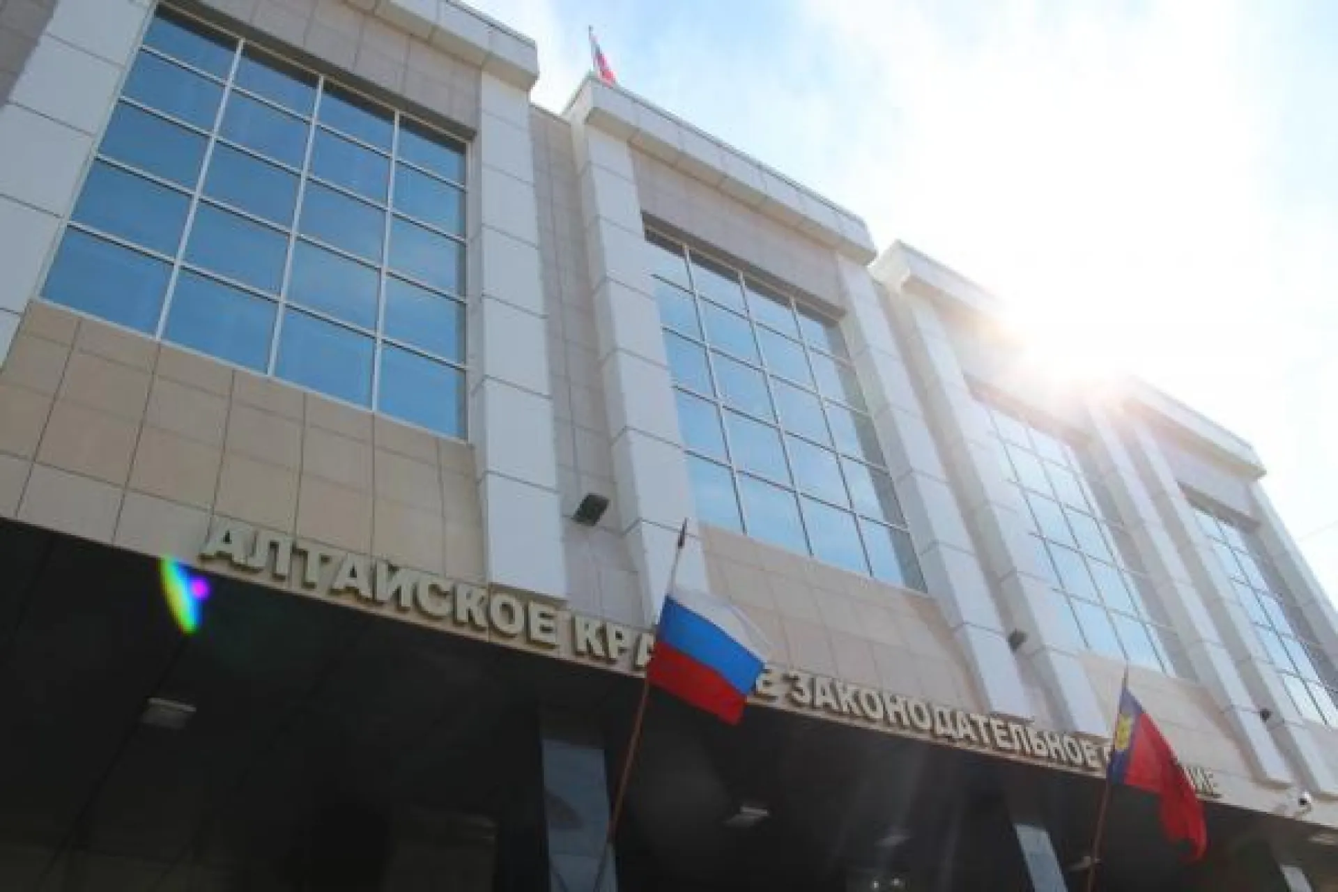 Депутаты АКЗС начали опросное голосование по федеральному законопроекту о QR-кодах Депутаты АКЗС начали опросное голосование по федеральному законопроекту о QR-кодах