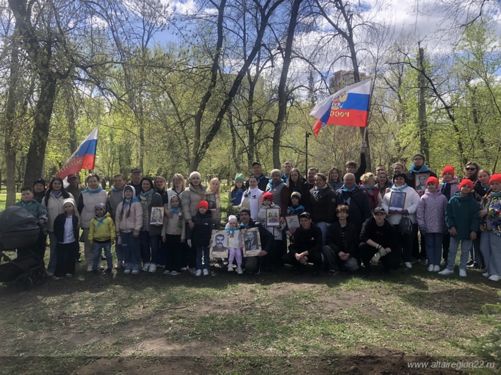 Алтайские предприниматели посадили Аллею Памяти к 80-летию Победы Алтайские предприниматели посадили Аллею Памяти к 80-летию Победы
