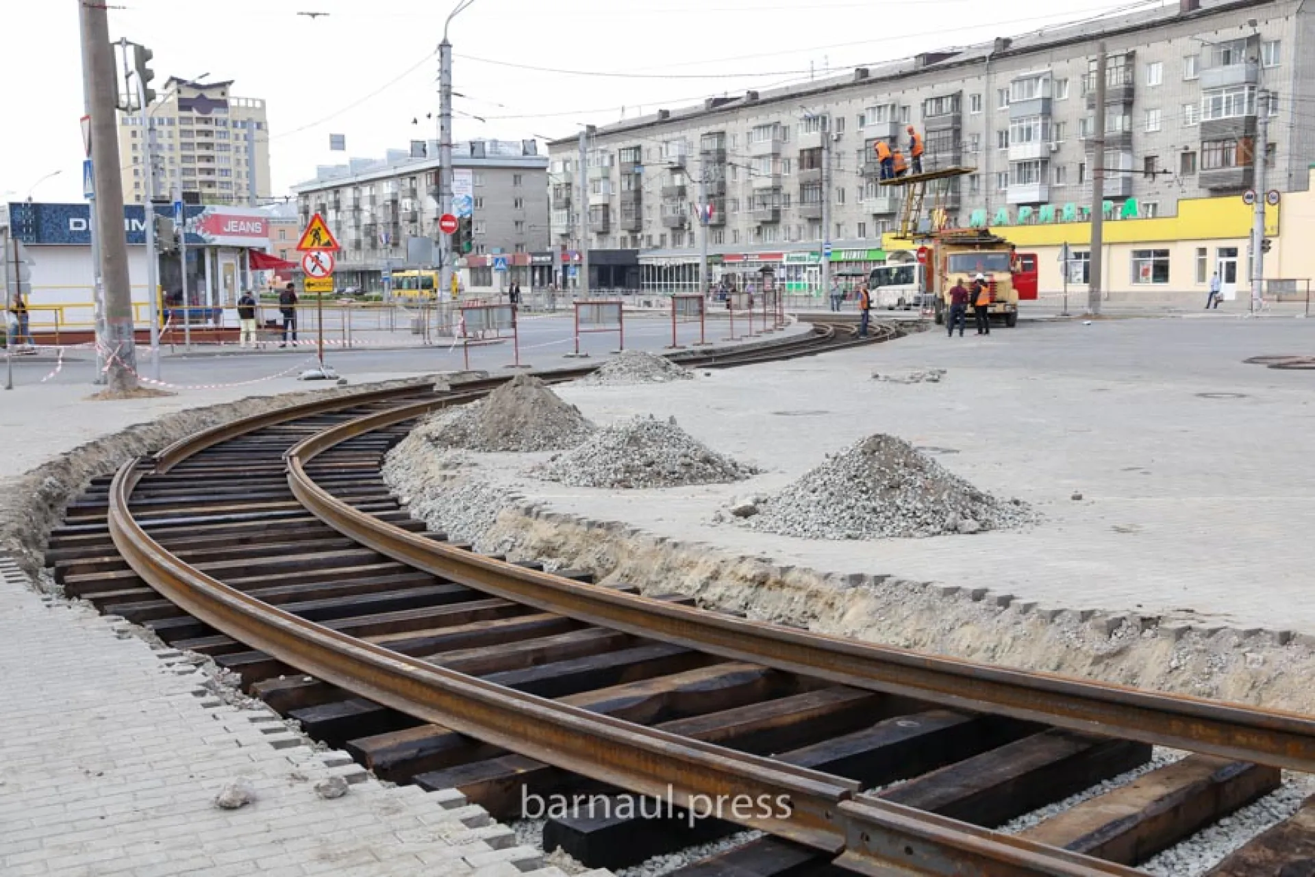 Движение транспорта по путепроводу на проспекте Ленина в Барнауле закроют 21 мая Движение транспорта по путепроводу на проспекте Ленина в Барнауле закроют 21 мая