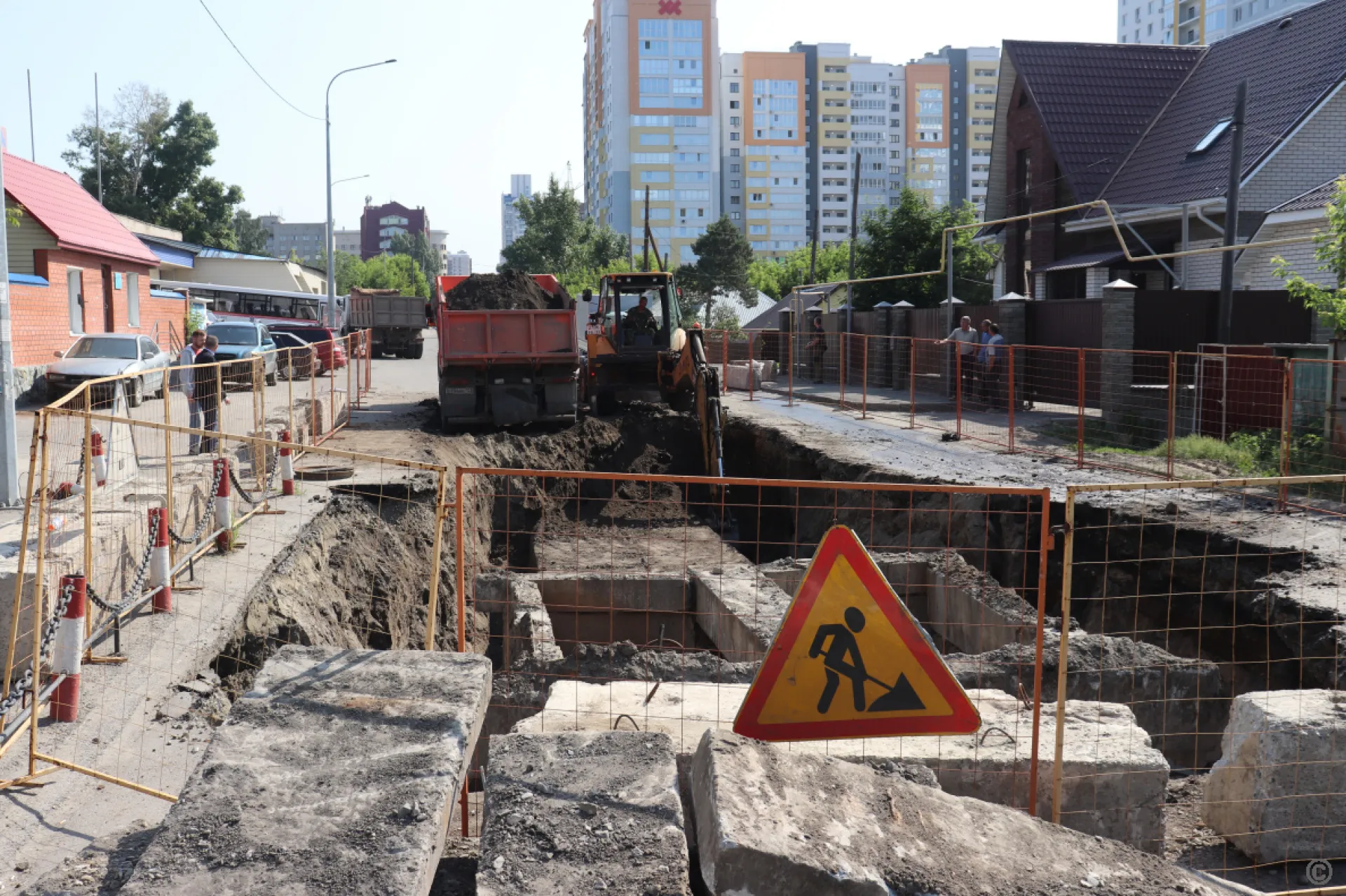 В Железнодорожном районе Барнаула начали реконструкцию тепловой сети В Железнодорожном районе Барнаула начали реконструкцию тепловой сети