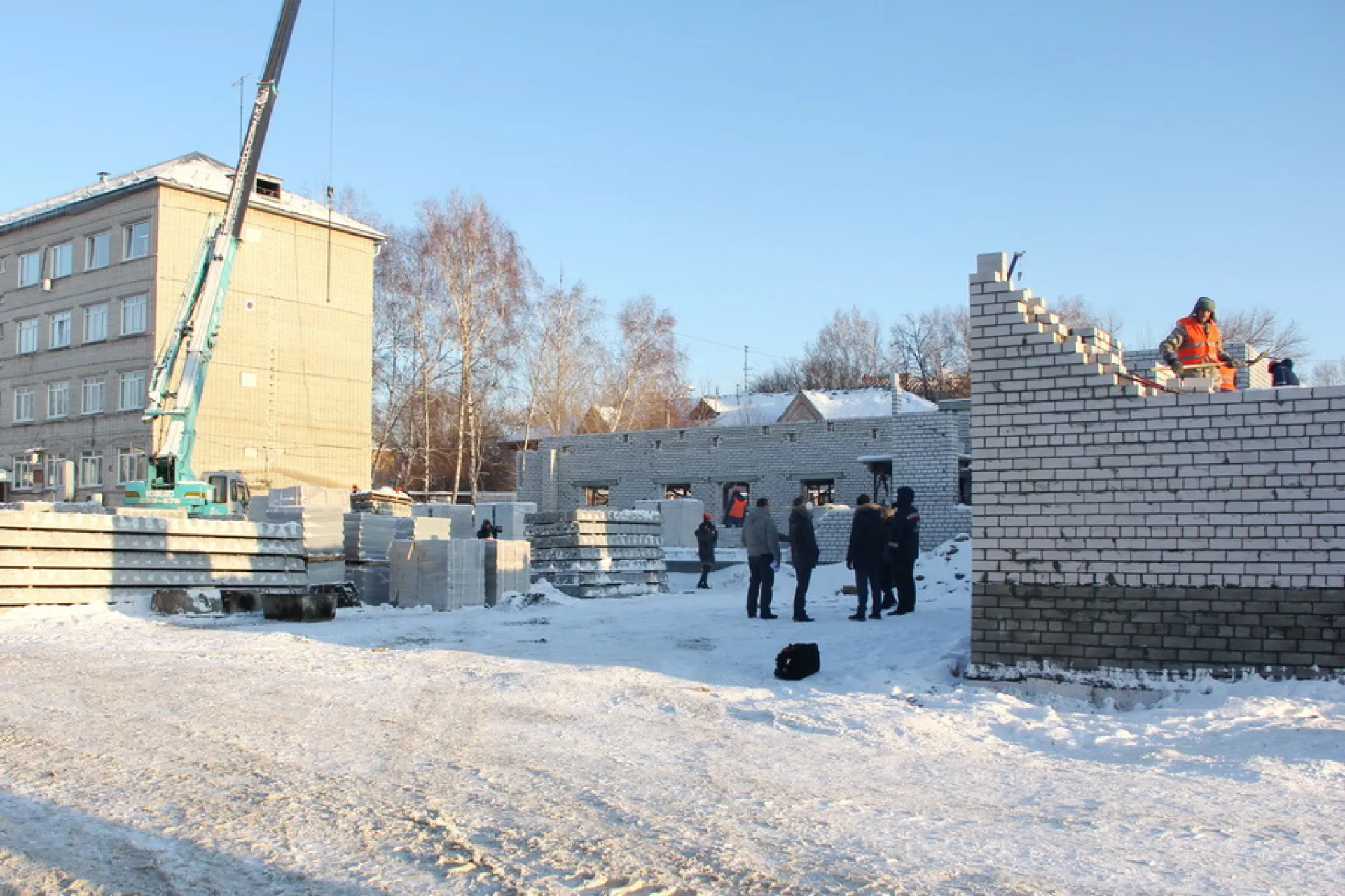В Барнауле продолжается реконструкция поликлиники горбольницы № 3 В Барнауле продолжается реконструкция поликлиники горбольницы № 3