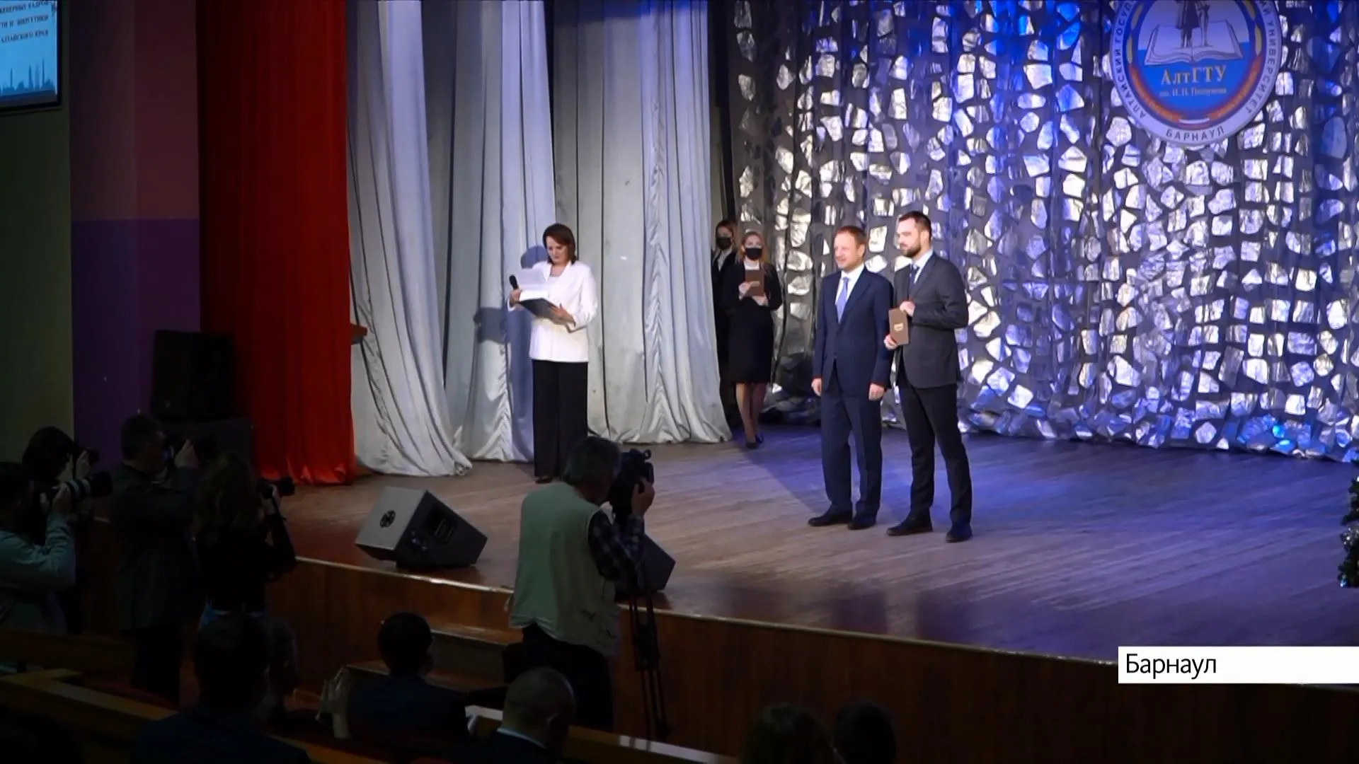 63 выпускника по краевой программе переподготовки инженерных кадров получили дипломы 63 выпускника по краевой программе переподготовки инженерных кадров получили дипломы