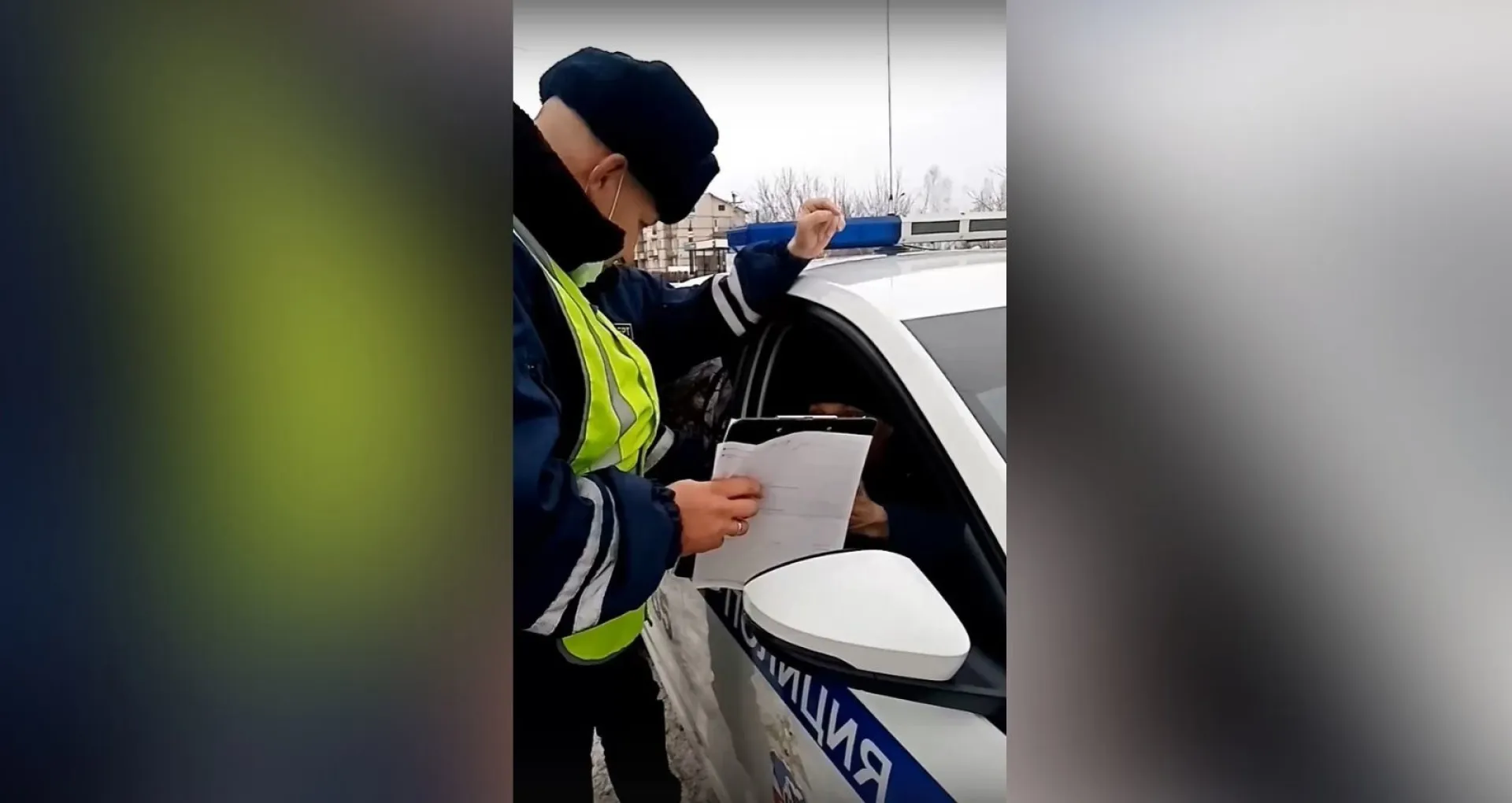 «ДТП было? — Не знаю»: в Бийске пьяный водитель пытался прогнать от себя сотрудников ГИБДД «ДТП было? — Не знаю»: в Бийске пьяный водитель пытался прогнать от себя сотрудников ГИБДД