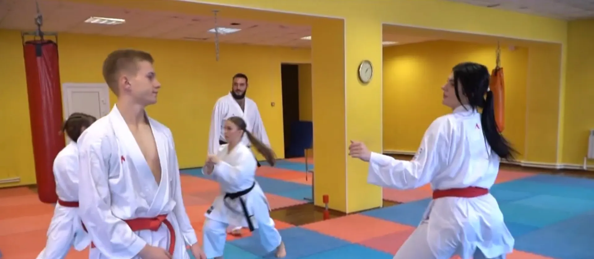 Барнаульские спортсмены завоевали 7 медалей на чемпионате и первенстве мира по всестилевому карате Барнаульские спортсмены завоевали 7 медалей на чемпионате и первенстве мира по всестилевому карате