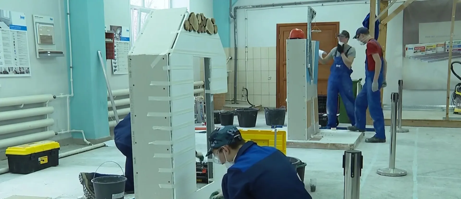 В Барнауле ко Дню энергетика провели конкурс среди лучших студентов-монтажников В Барнауле ко Дню энергетика провели конкурс среди лучших студентов-монтажников