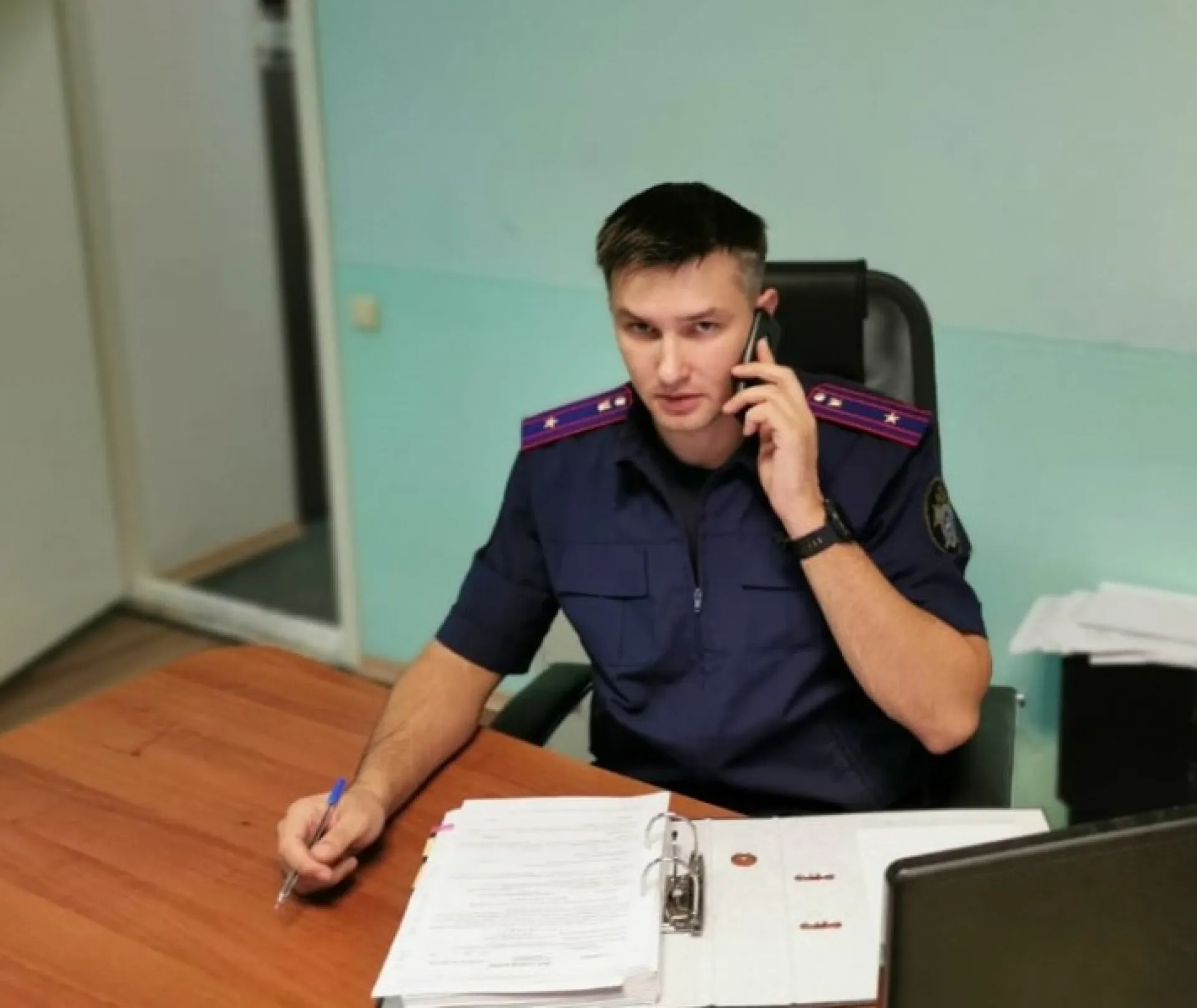 Следователи возбудили уголовное дело после сообщения об истязании детей опекунами в алтайском селе Следователи возбудили уголовное дело после сообщения об истязании детей опекунами в алтайском селе
