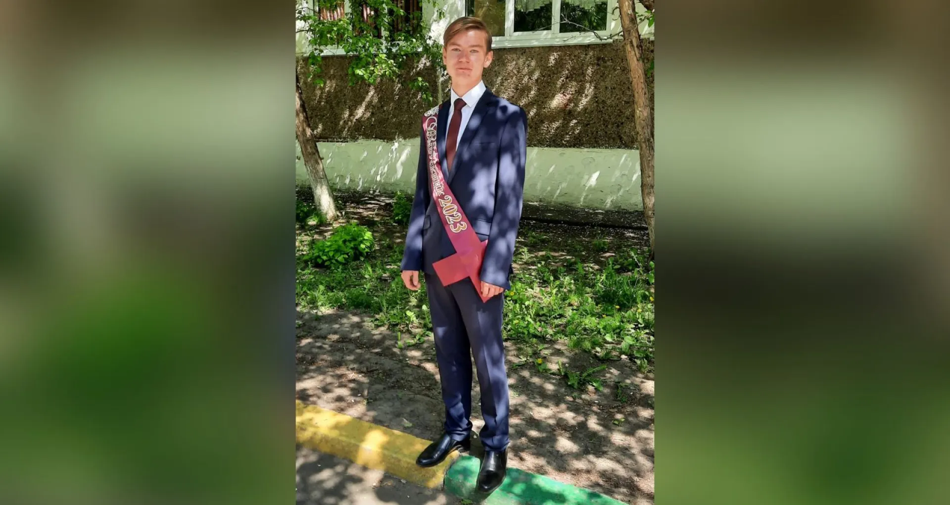 Школьник в Алтайском крае набрал 100 баллов на ЕГЭ по профильной математике Школьник в Алтайском крае набрал 100 баллов на ЕГЭ по профильной математике