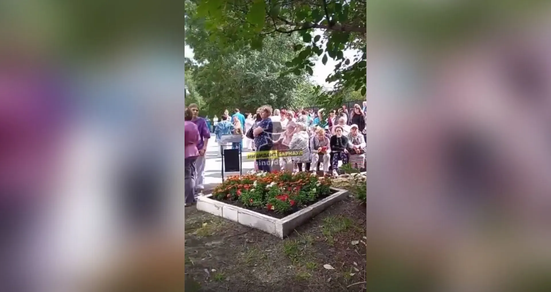 Городскую больницу № 4 эвакуировали в Барнауле из-за сообщения о минировании Городскую больницу № 4 эвакуировали в Барнауле из-за сообщения о минировании