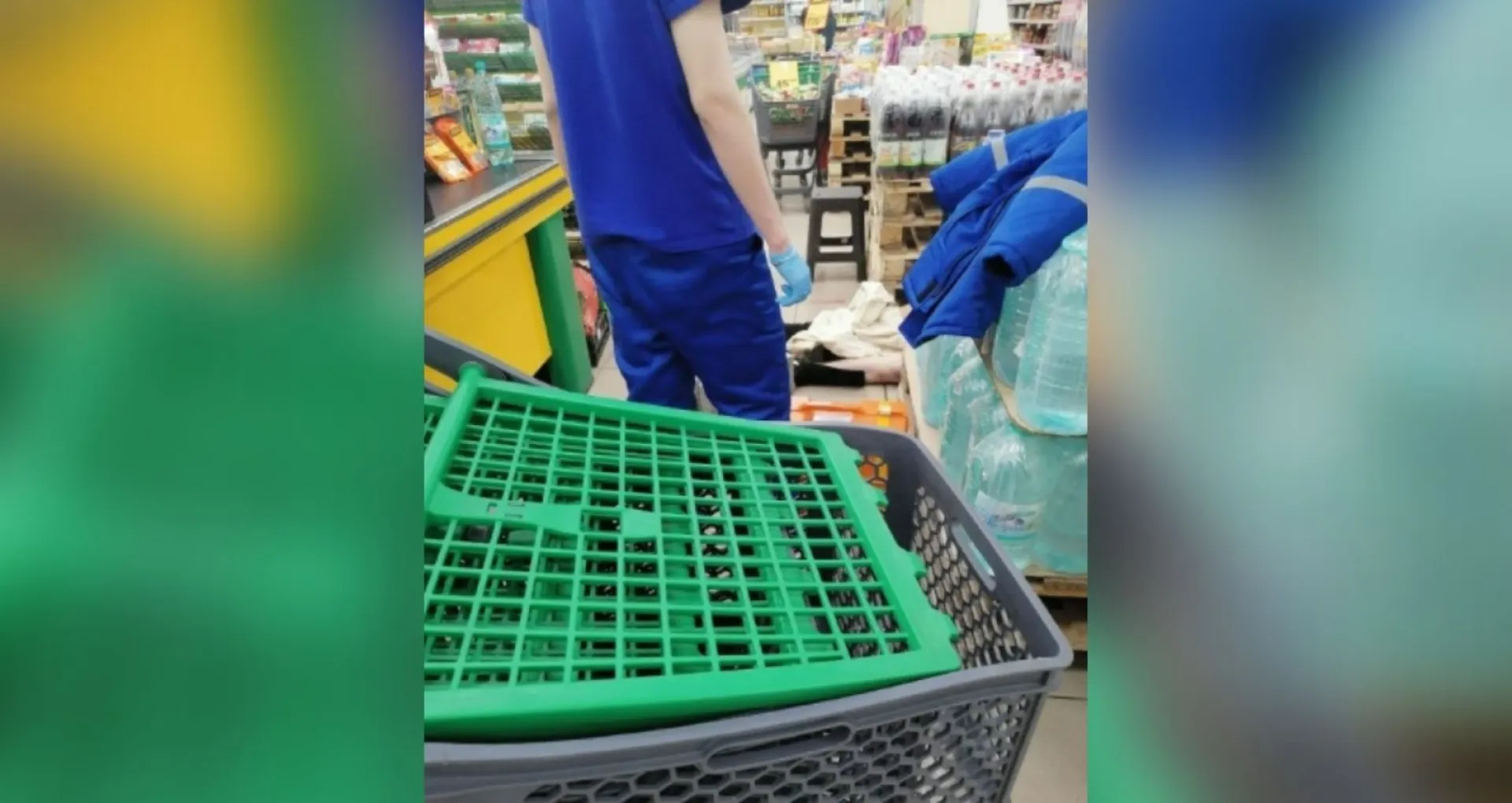 В бийском магазине неожиданно умерла женщина В бийском магазине неожиданно умерла женщина