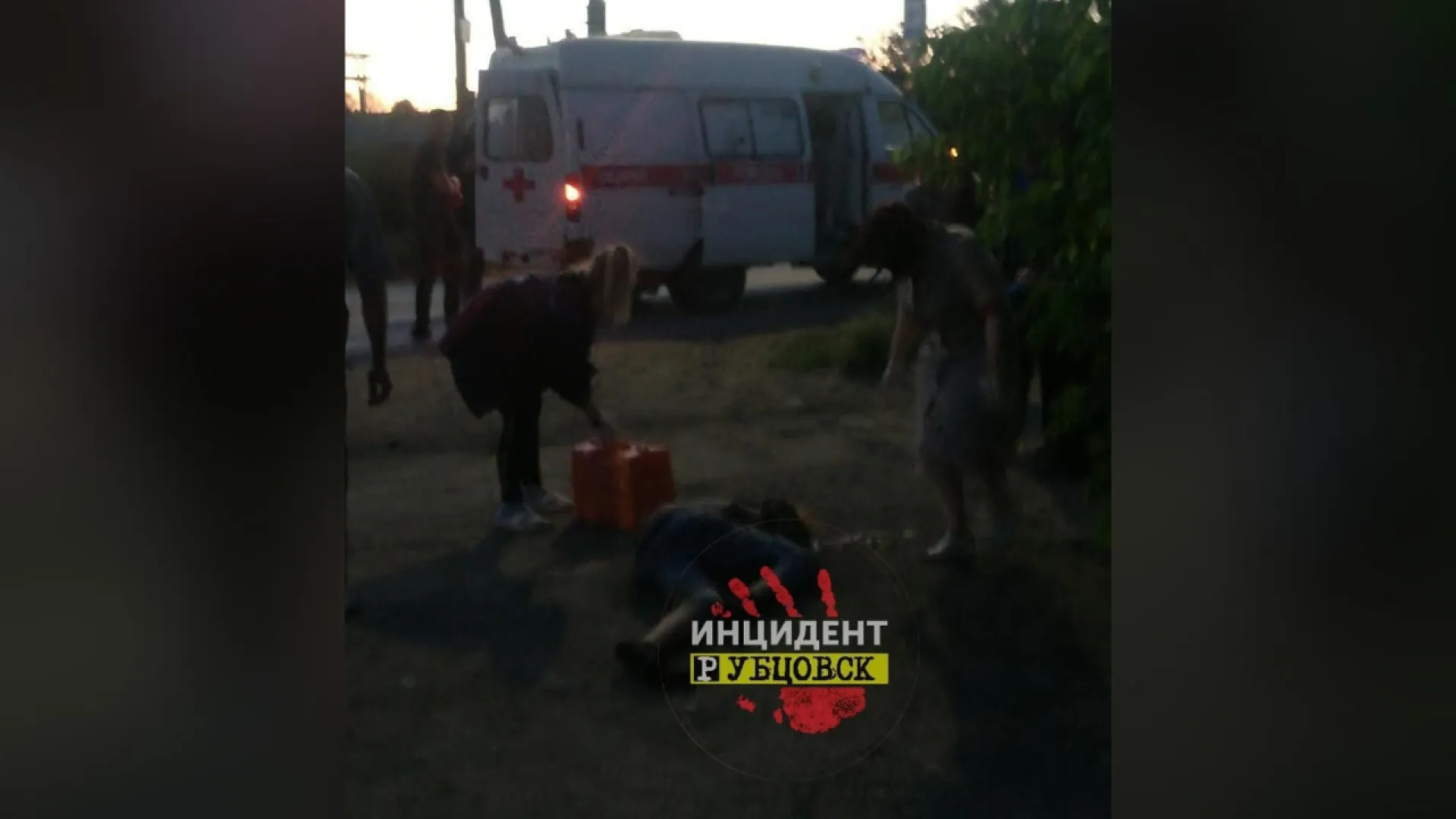 В Рубцовске иномарка насмерть сбила подростка В Рубцовске иномарка насмерть сбила подростка
