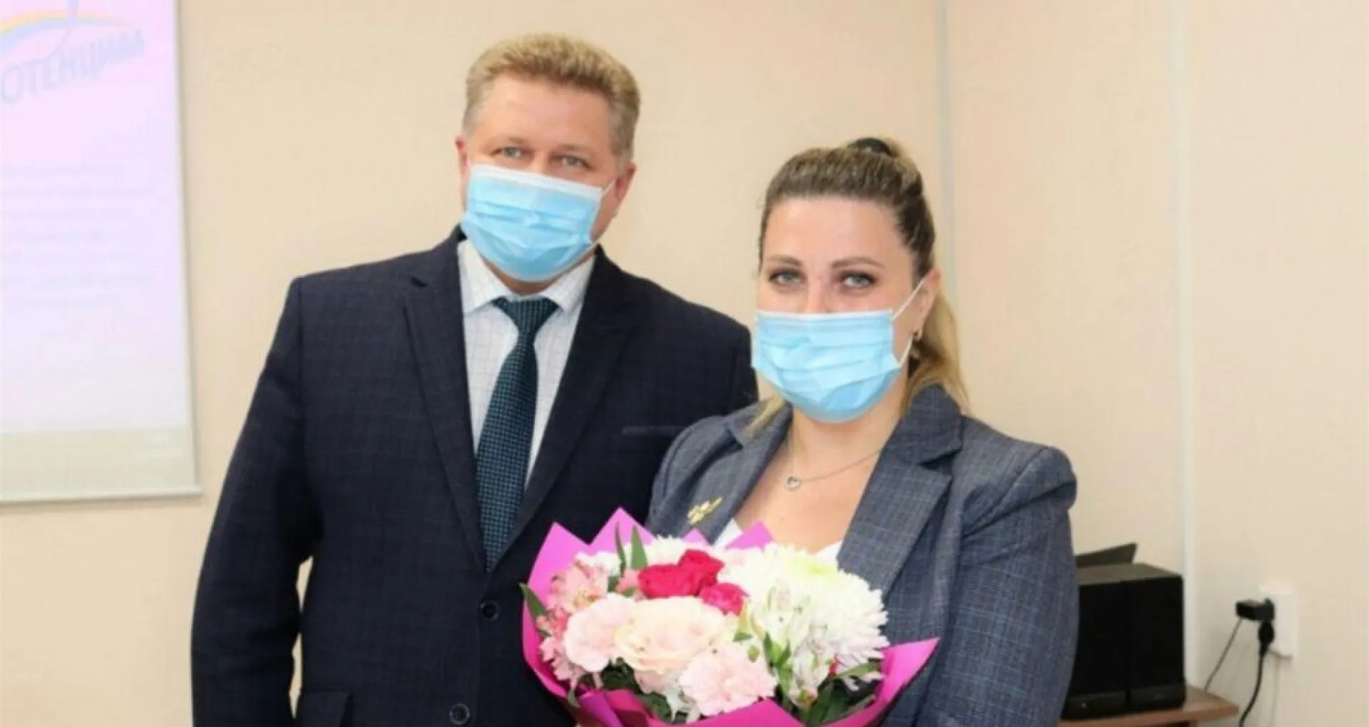 Педагог из Барнаула стала финалистом заключительного этапа Всероссийского конкурса «Учитель года – 2021» Педагог из Барнаула стала финалистом заключительного этапа Всероссийского конкурса «Учитель года – 2021»