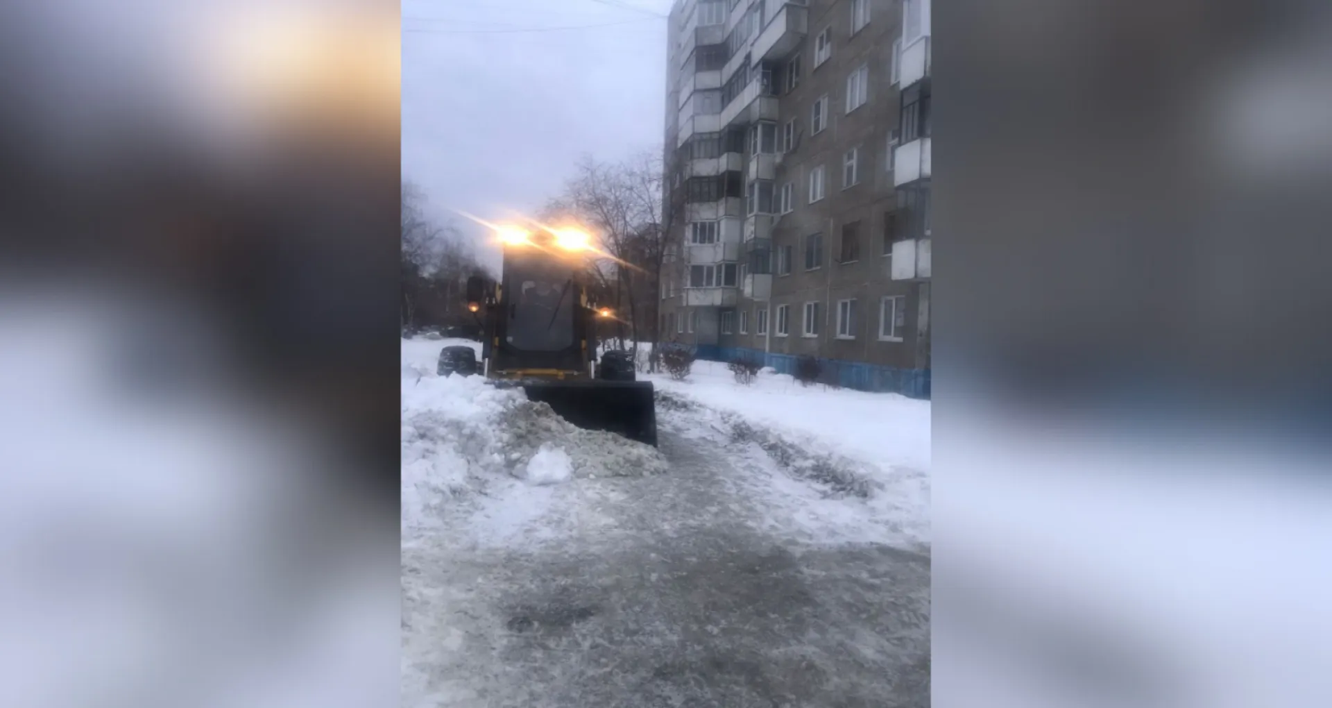 На улицах Барнаула нашли больше 120 нарушений при уборке снега На улицах Барнаула нашли больше 120 нарушений при уборке снега