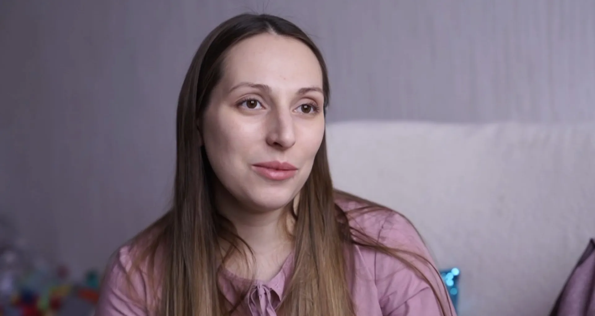 Две лапочки-дочки и восемь проектов: молодая мама из Барнаула рассказала, как проходит день в её семье Две лапочки-дочки и восемь проектов: молодая мама из Барнаула рассказала, как проходит день в её семье
