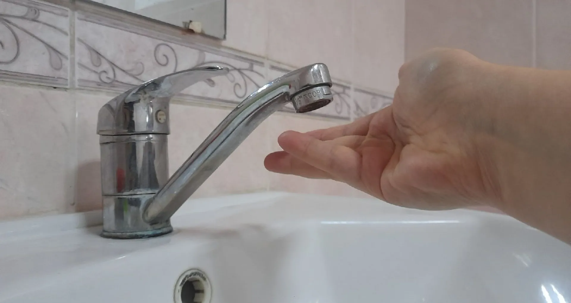 Без горячей воды более чем на сутки останутся жители Центрального района Барнаула