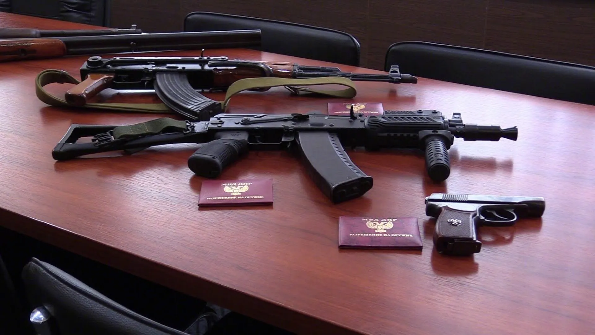 Барнаульца задержали с наркотиками и боеприпасами на вокзале в Челябинске Барнаульца задержали с наркотиками и боеприпасами на вокзале в Челябинске