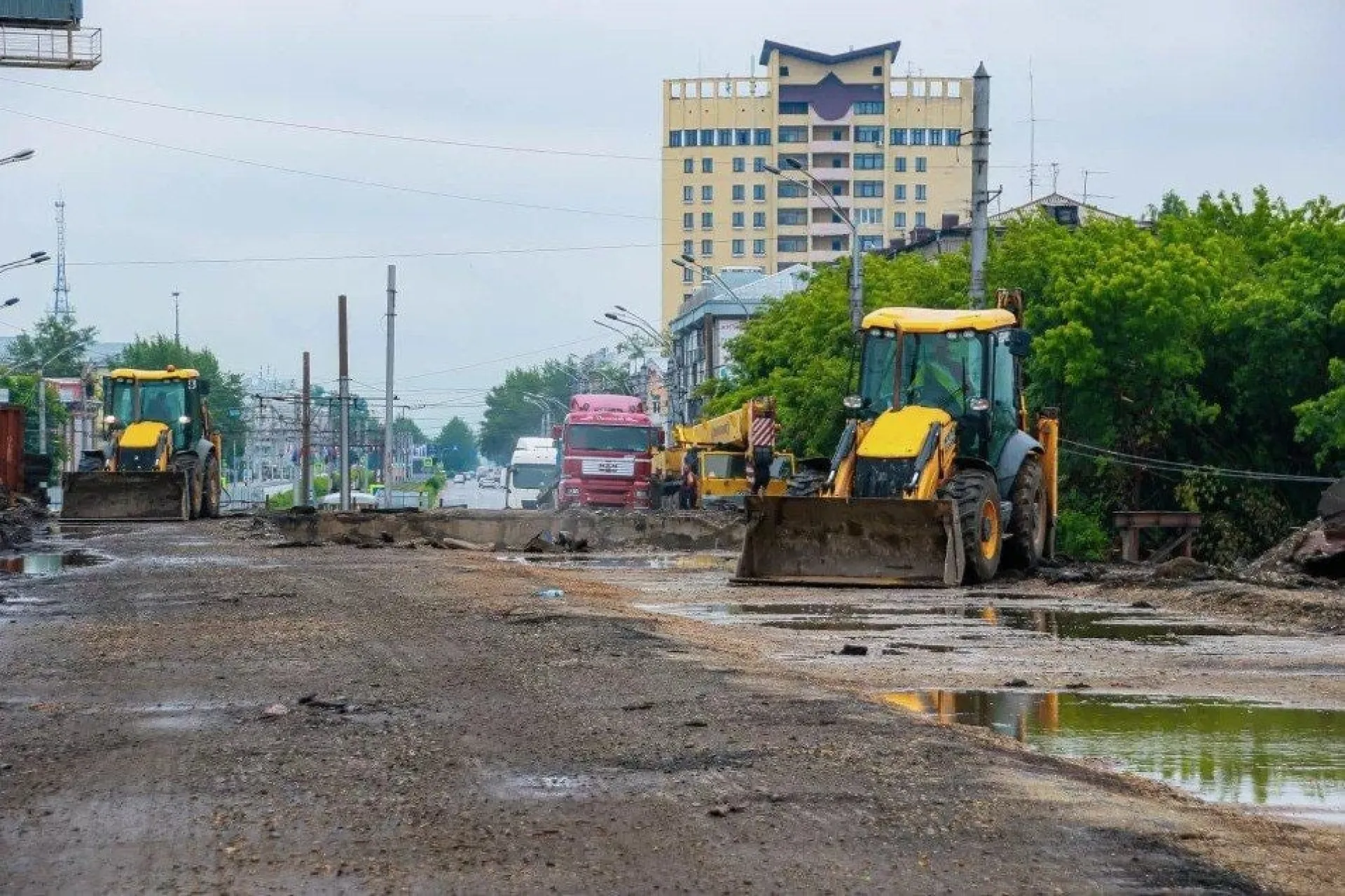 Барнаульский мост на проспекте Ленина сможет выдержать нагрузку больше 100 тонн Барнаульский мост на проспекте Ленина сможет выдержать нагрузку больше 100 тонн