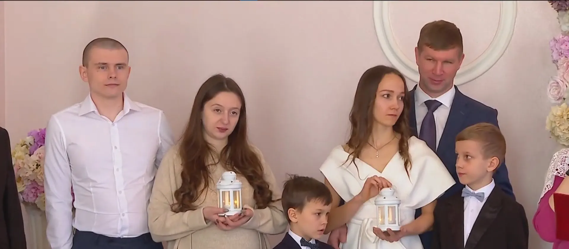 В Барнауле передали огонь Всероссийского семейного очага «Сердце России» В Барнауле передали огонь Всероссийского семейного очага «Сердце России»