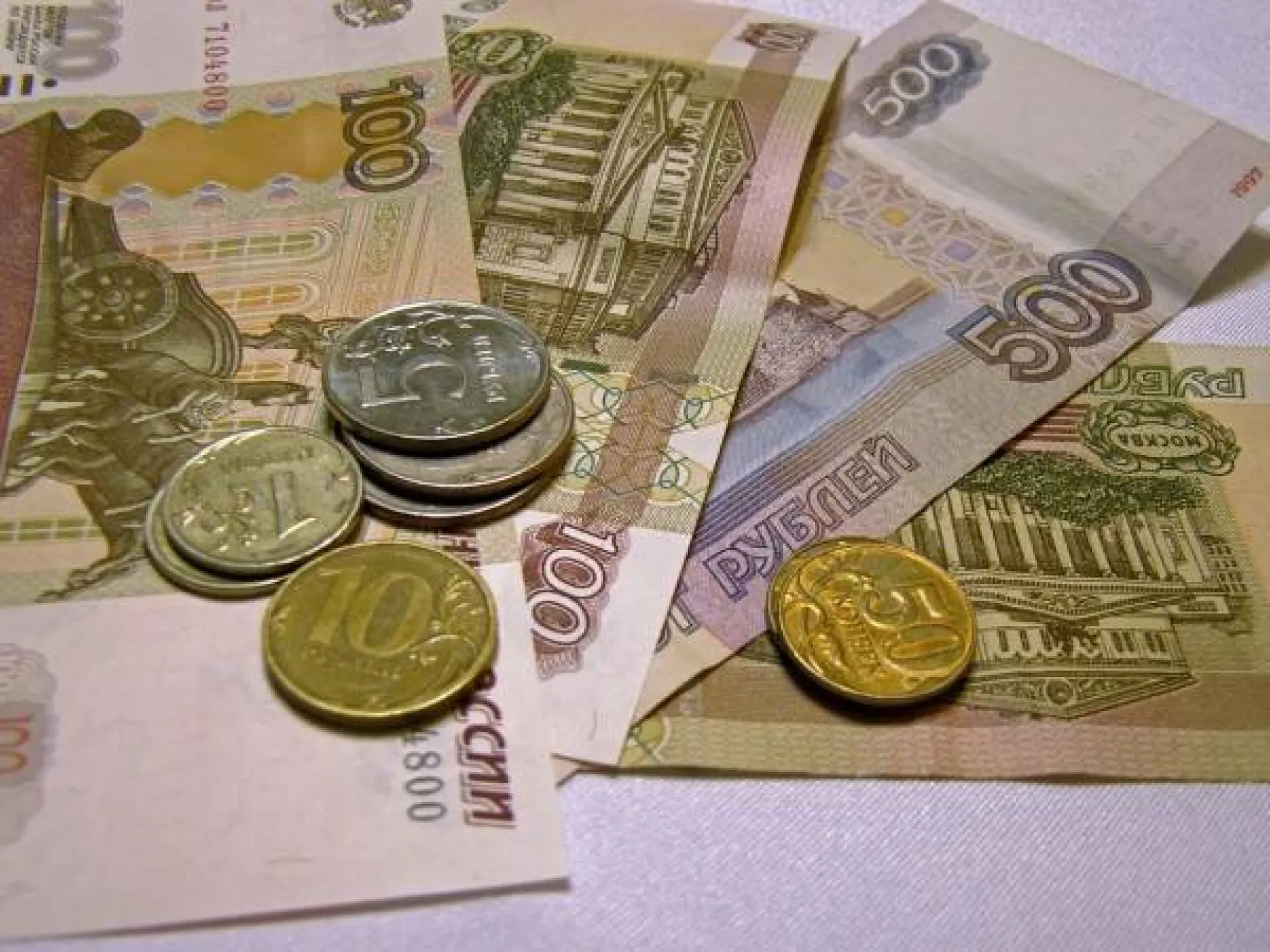 Стало известно, когда поступит в обращение новая сторублёвая купюра Стало известно, когда поступит в обращение новая сторублёвая купюра