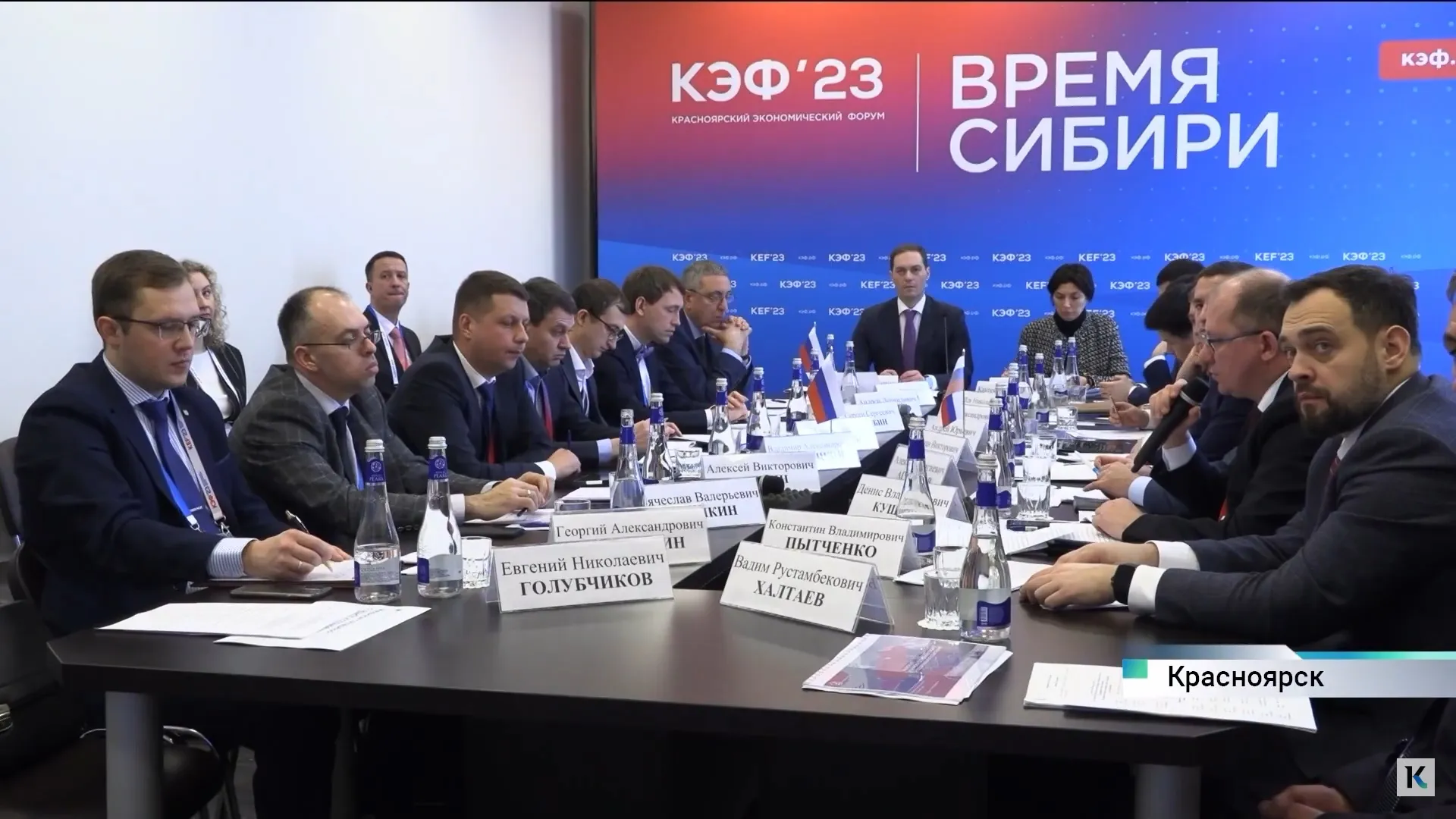 Глава Алтайского края Виктор Томенко призвал не жалеть губернаторов Глава Алтайского края Виктор Томенко призвал не жалеть губернаторов