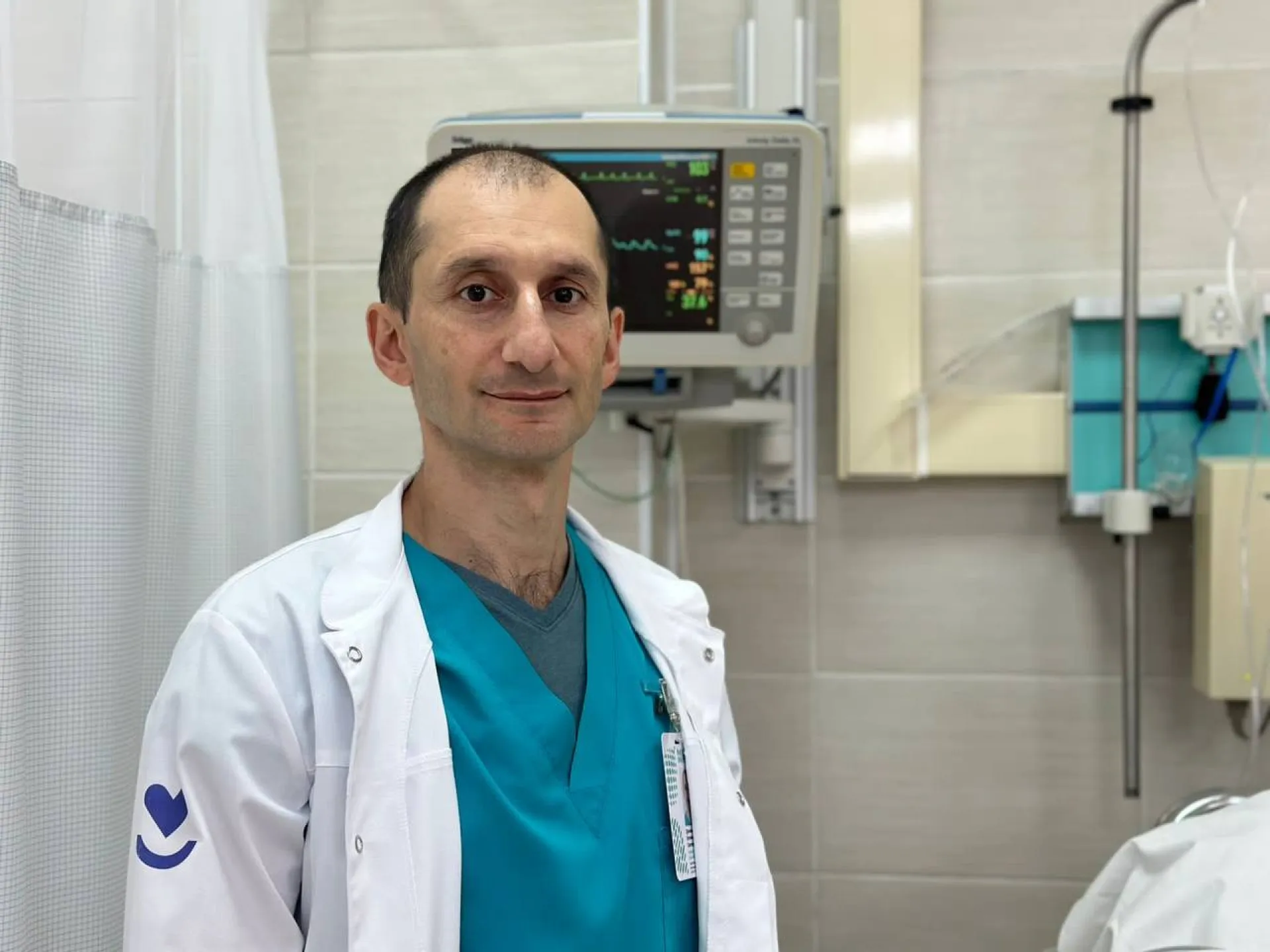 Российский врач спас жизнь четырехлетнего ребенка, которому стало плохо в самолёте Российский врач спас жизнь четырехлетнего ребенка, которому стало плохо в самолёте