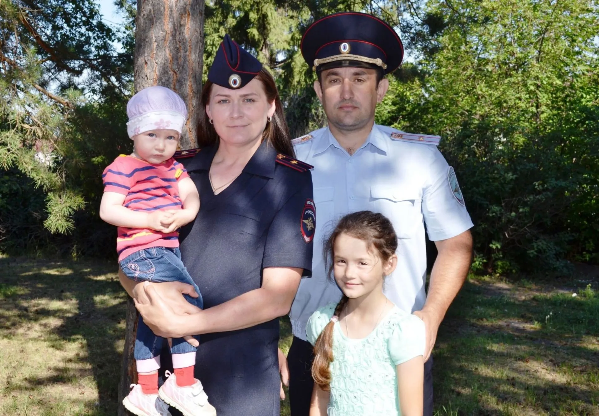 Полицейские Алтайского края организовали выставку семейных фотографий Полицейские Алтайского края организовали выставку семейных фотографий