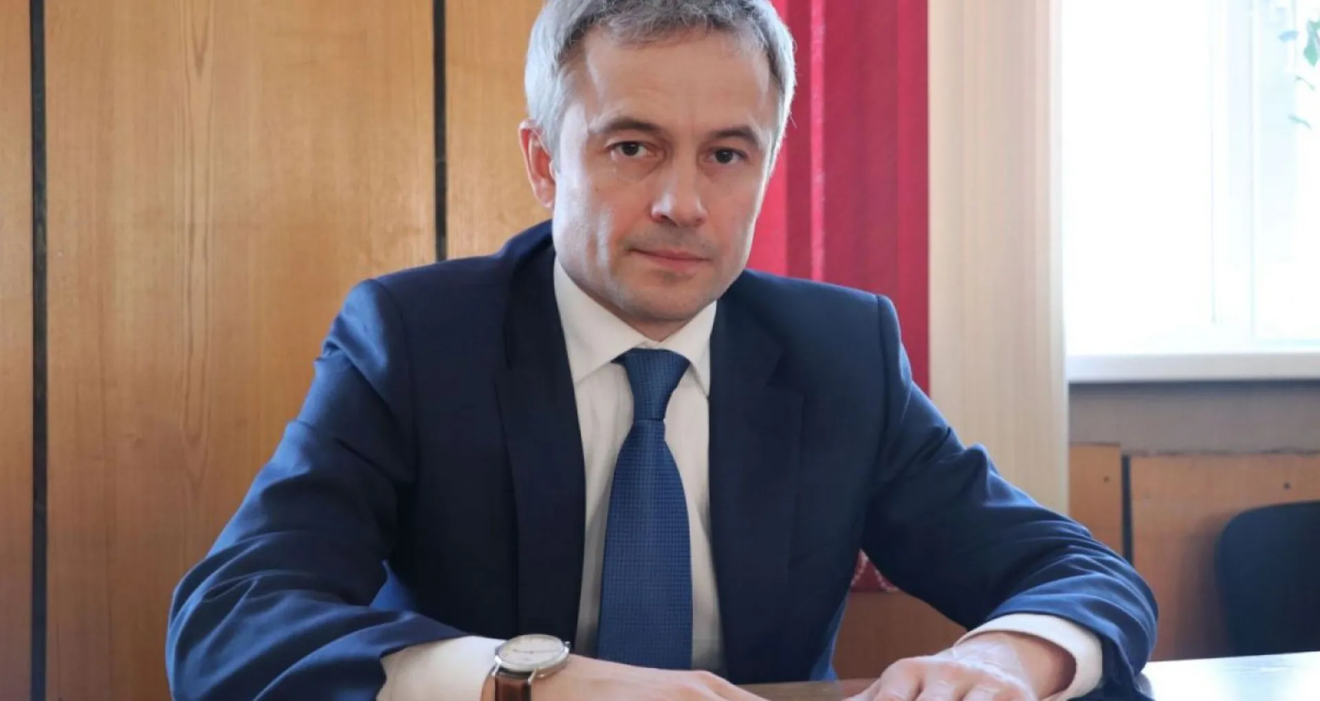 Губернатор Виктор Томенко принял отставку министра спорта Алтайского края Губернатор Виктор Томенко принял отставку министра спорта Алтайского края