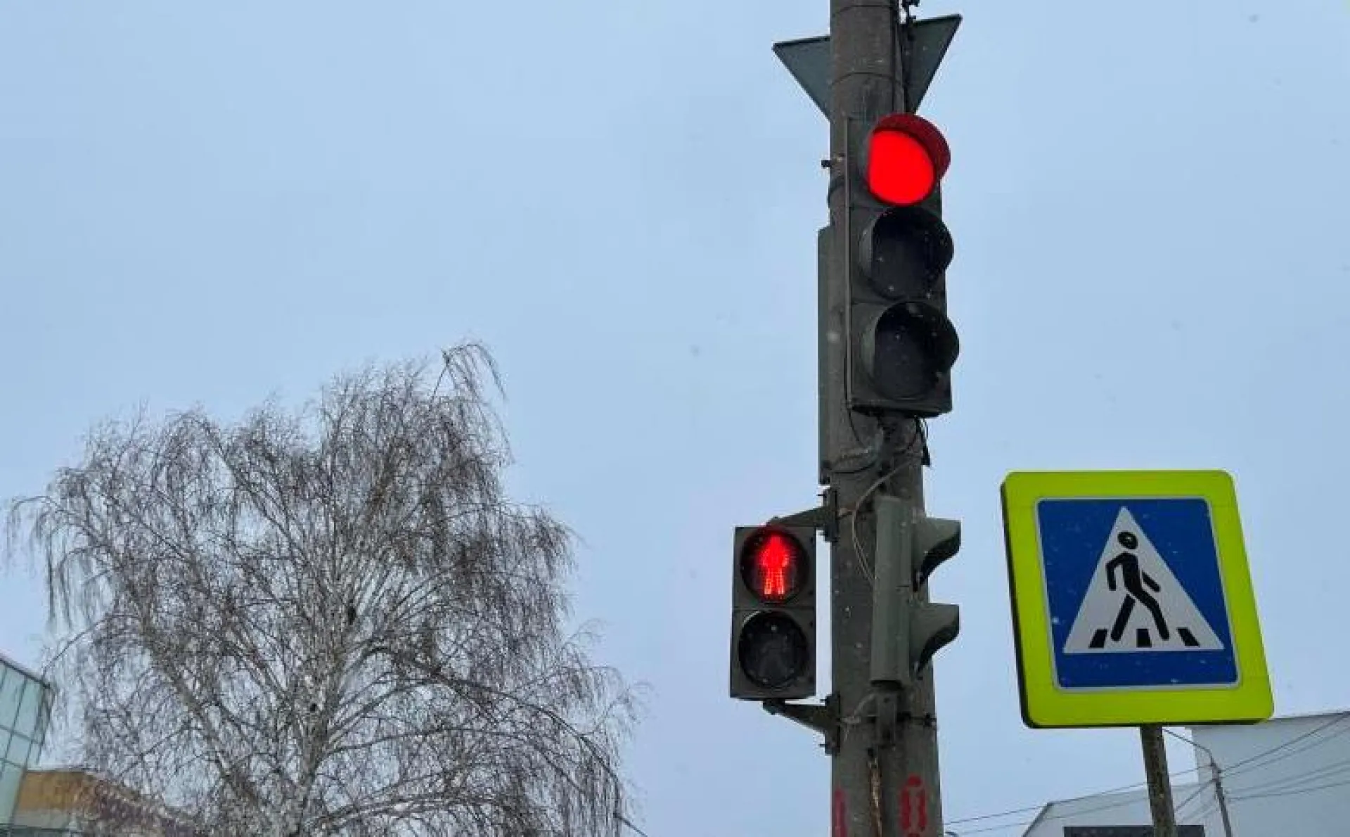 Светофоры не будут работать на улице Власихинской в Барнауле в течение двух дней Светофоры не будут работать на улице Власихинской в Барнауле в течение двух дней