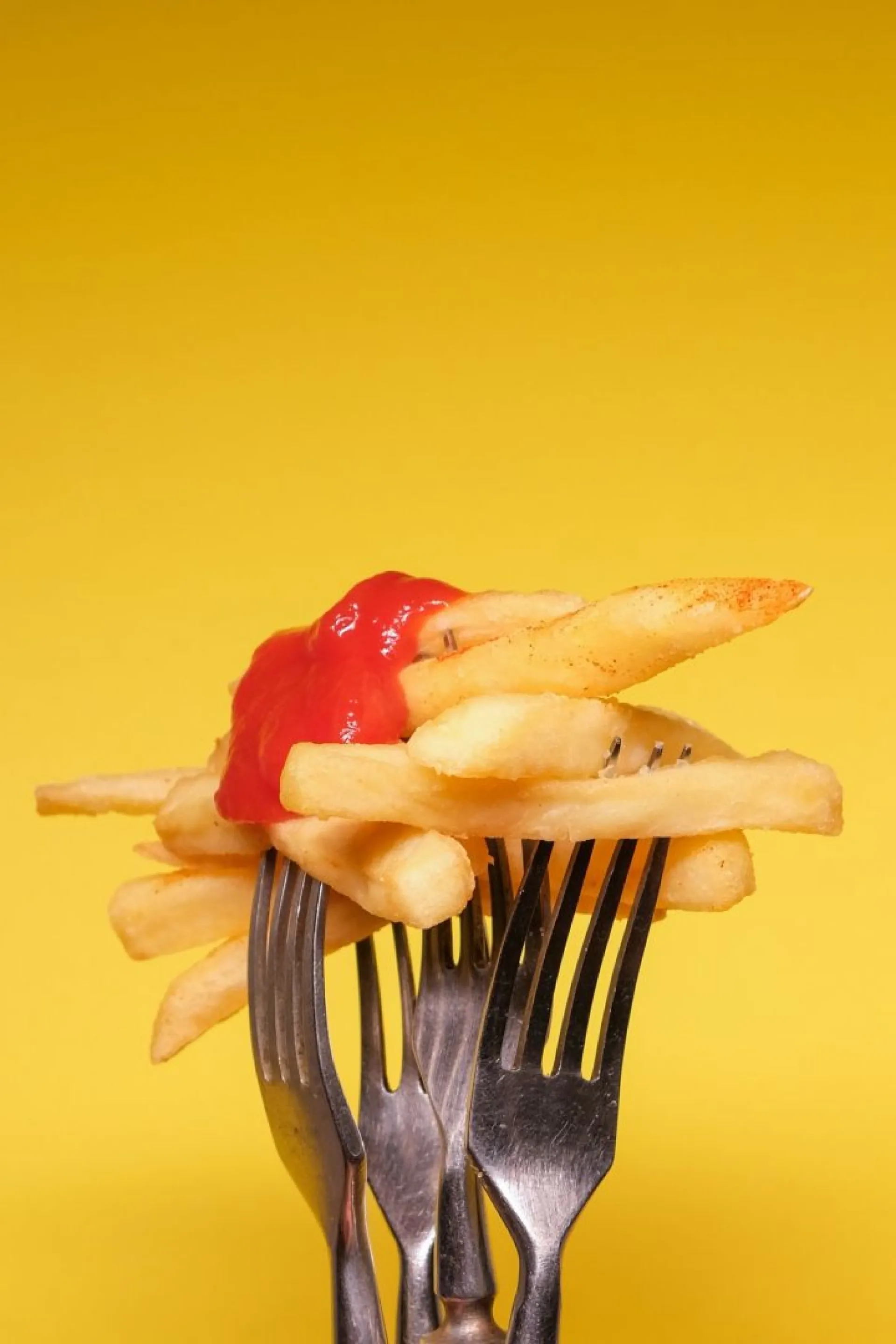 McDonald's прекращает работу в Сибири и на Урале McDonald's прекращает работу в Сибири и на Урале