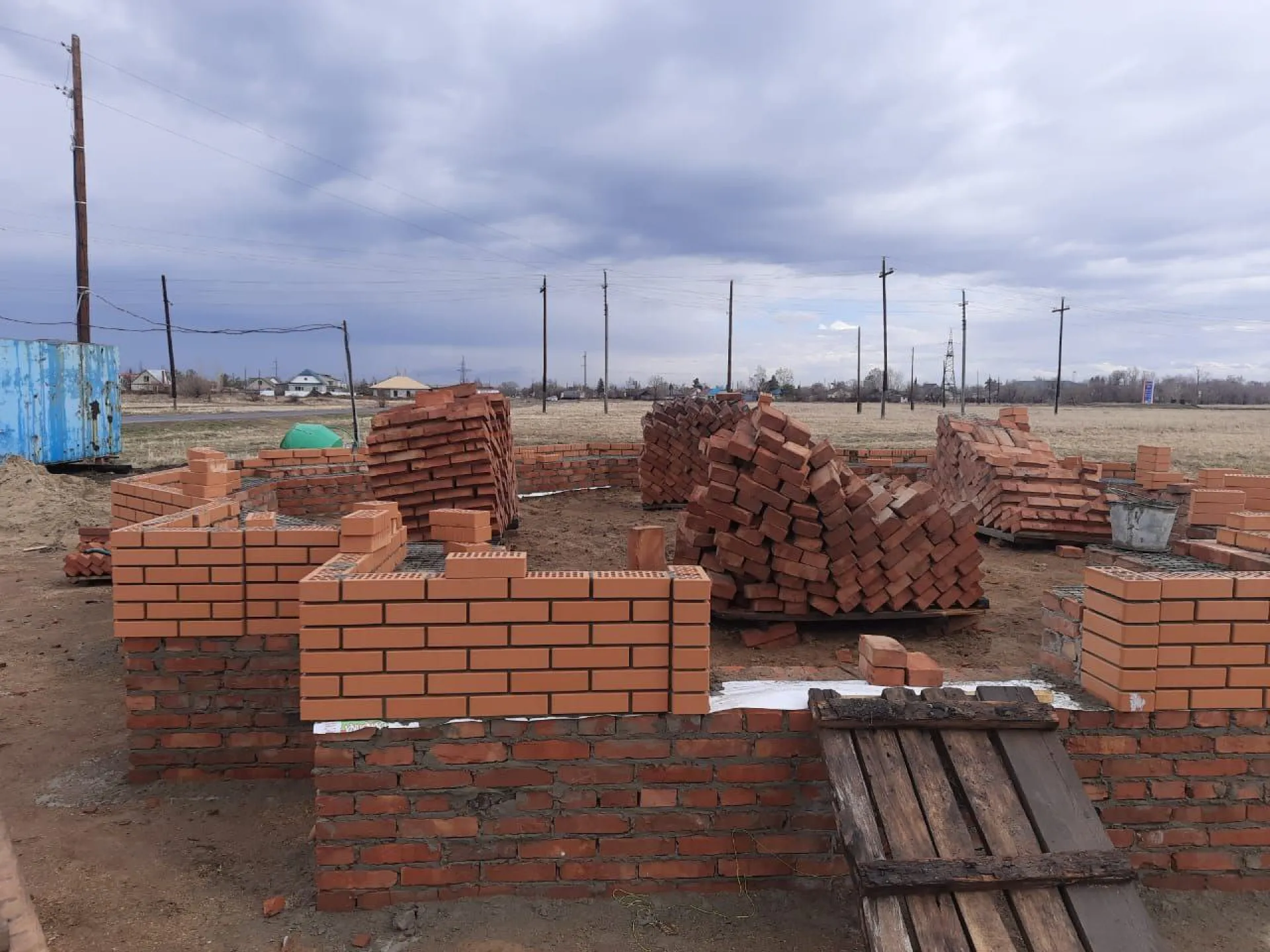 Новую часовню возводят в Славгороде Новую часовню возводят в Славгороде