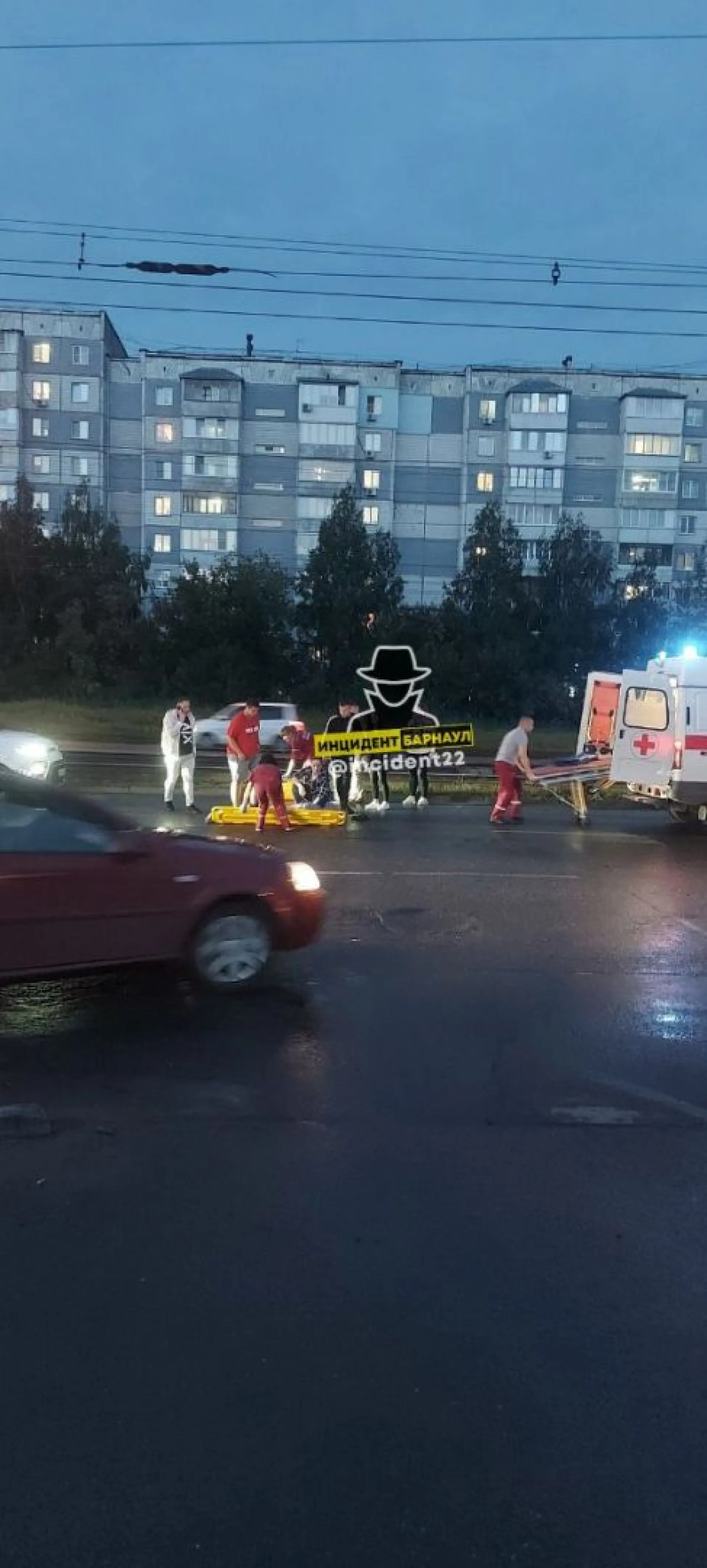 Пешехода сбили в Барнауле Пешехода сбили в Барнауле