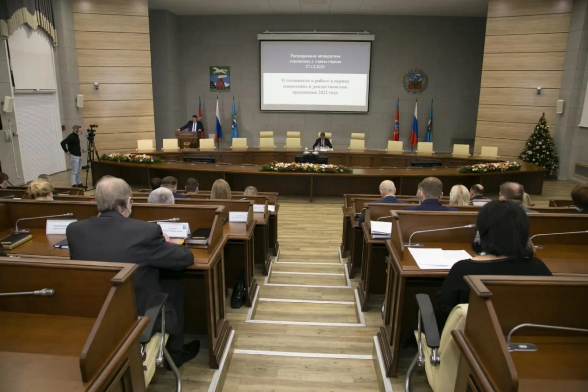 Городские службы Барнаула будут работать в режиме повышенной готовности во время новогодних праздников Городские службы Барнаула будут работать в режиме повышенной готовности во время новогодних праздников