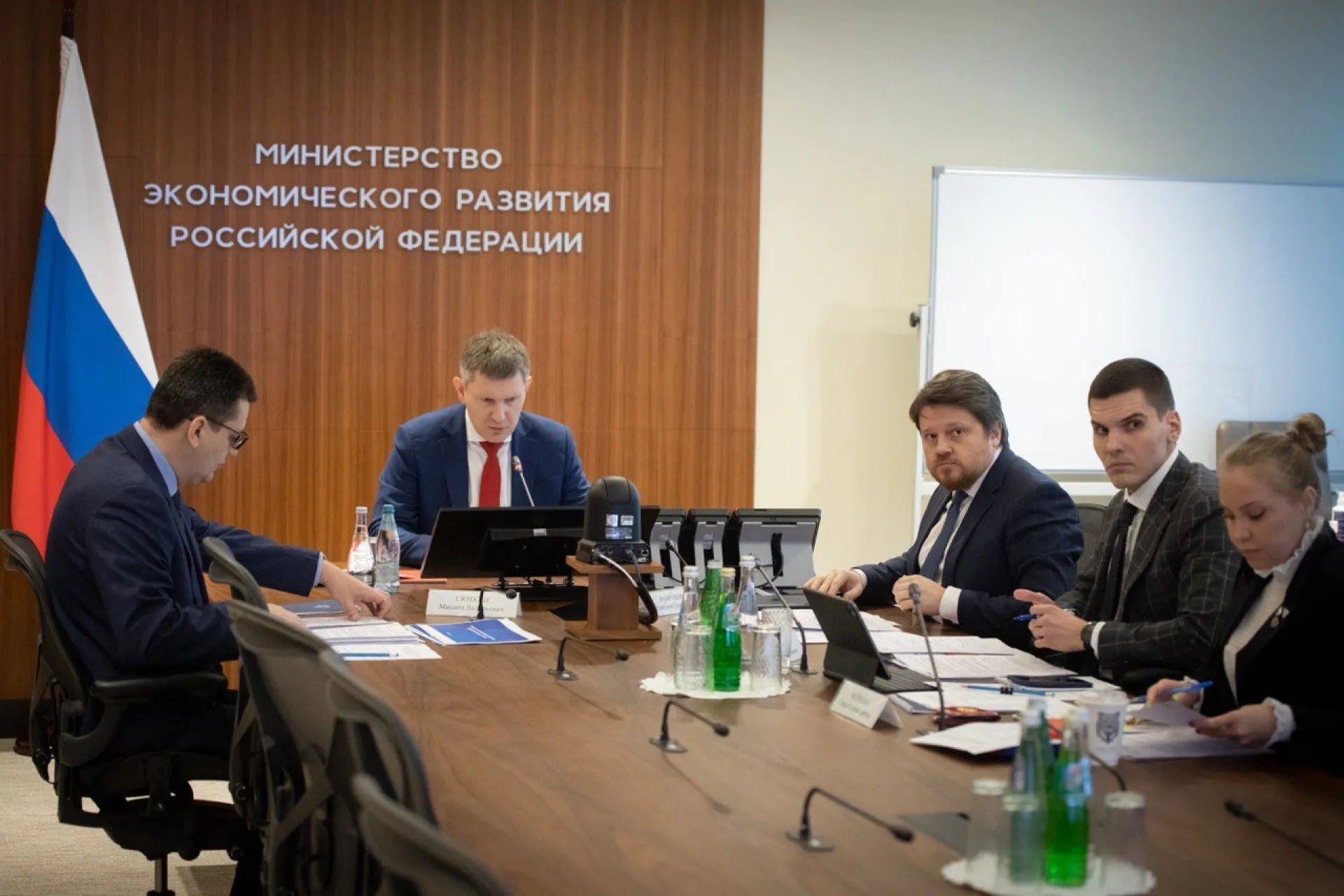 Анатолий Нагорнов: Более 1500 новых рабочих мест создали в Алтайском крае Анатолий Нагорнов: Более 1500 новых рабочих мест создали в Алтайском крае