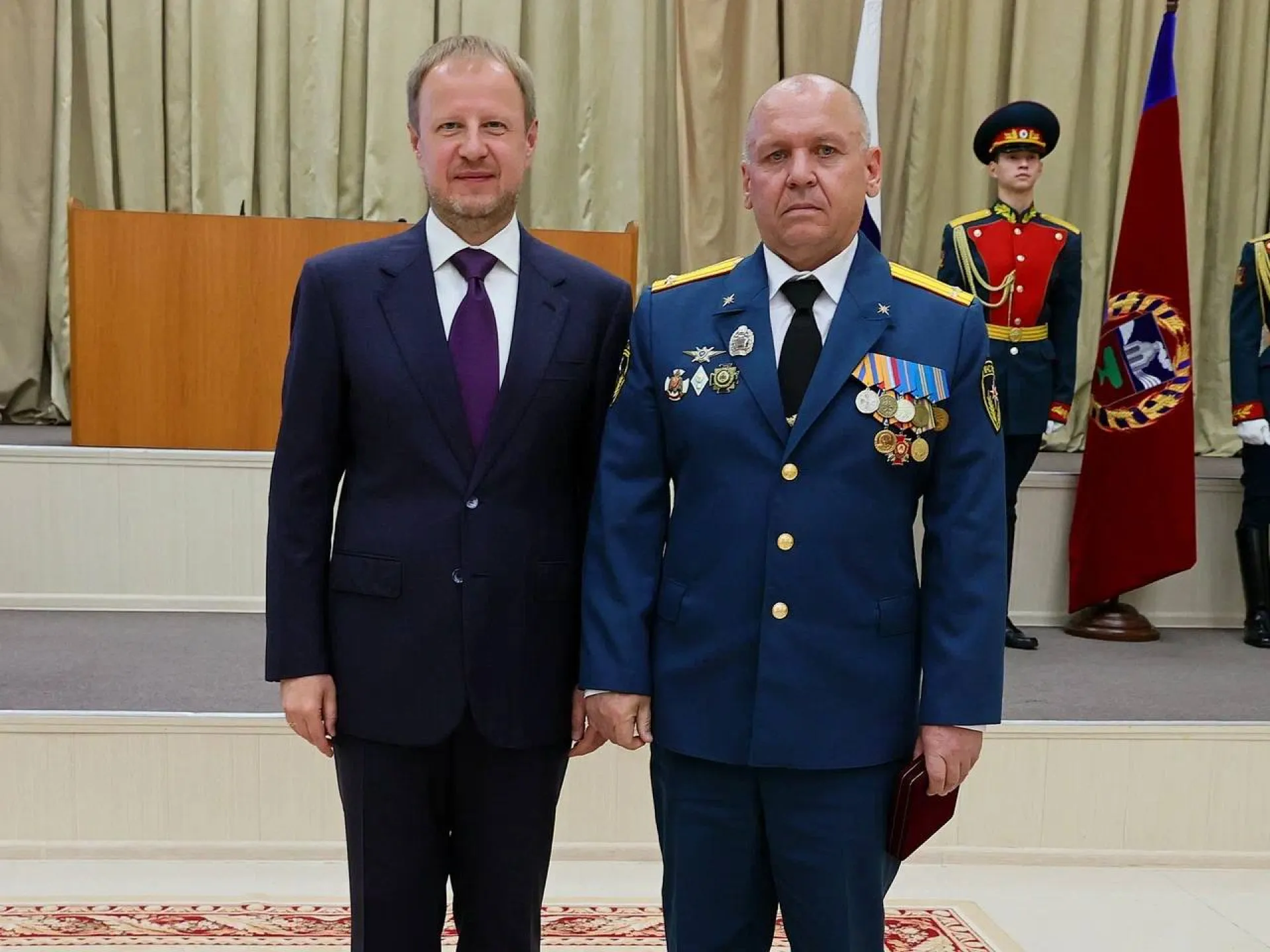 Губернатор Алтайского края наградил лучших пожарных региона Губернатор Алтайского края наградил лучших пожарных региона