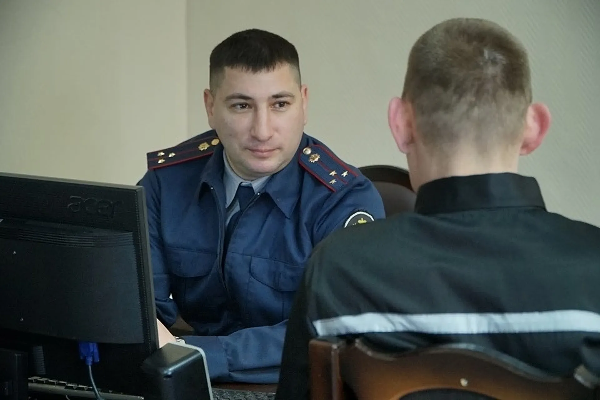Отбывавший срок в колонии Алтайского края попытался дать взятку за хорошую характеристику Отбывавший срок в колонии Алтайского края попытался дать взятку за хорошую характеристику