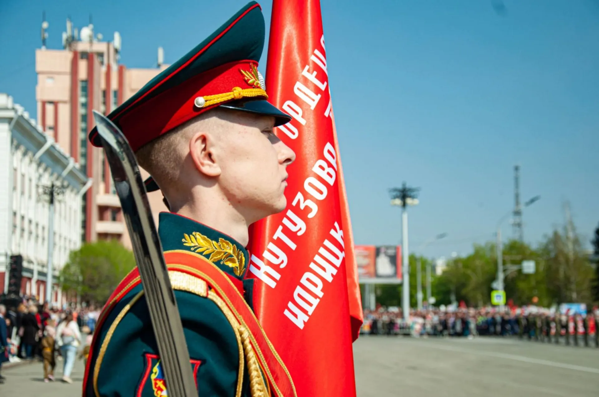 Больше половины россиян считают День Победы самым главным праздником Больше половины россиян считают День Победы самым главным праздником