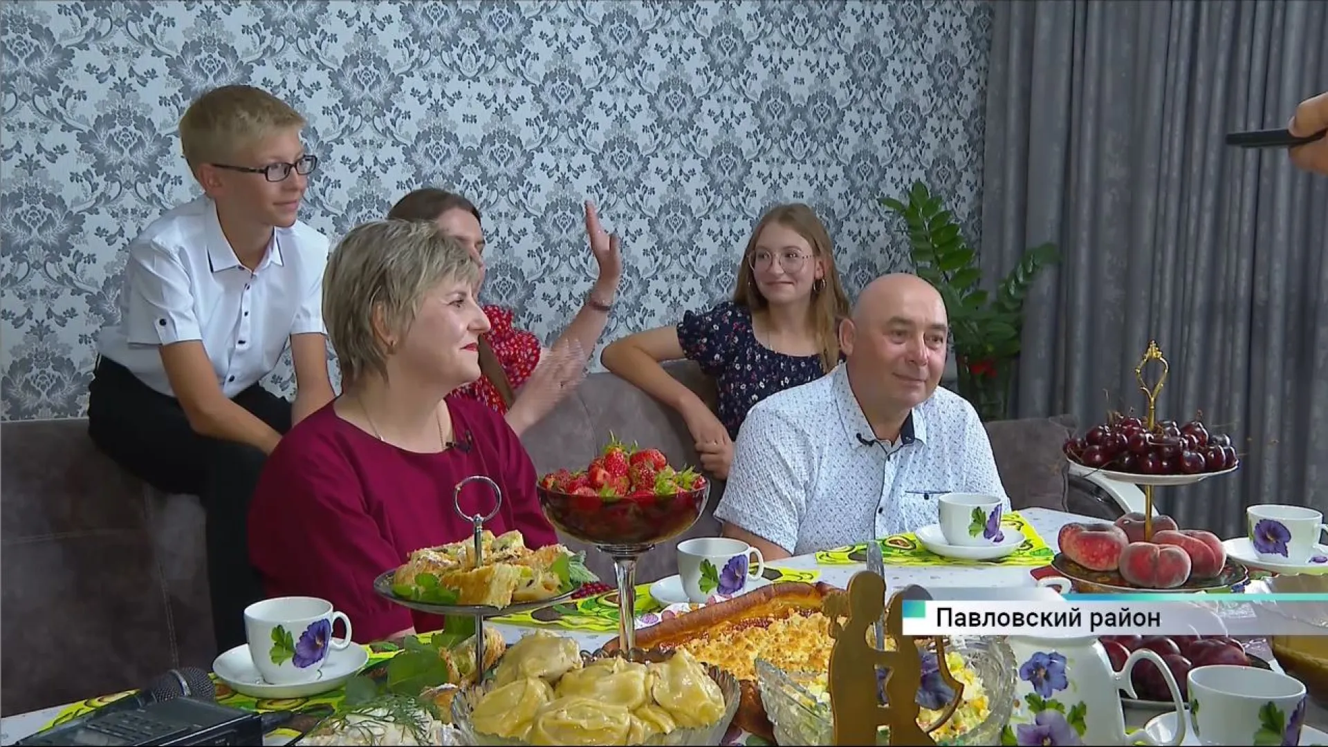 Многодетной семье из Алтайского края вручат медаль «За любовь и верность» Многодетной семье из Алтайского края вручат медаль «За любовь и верность»