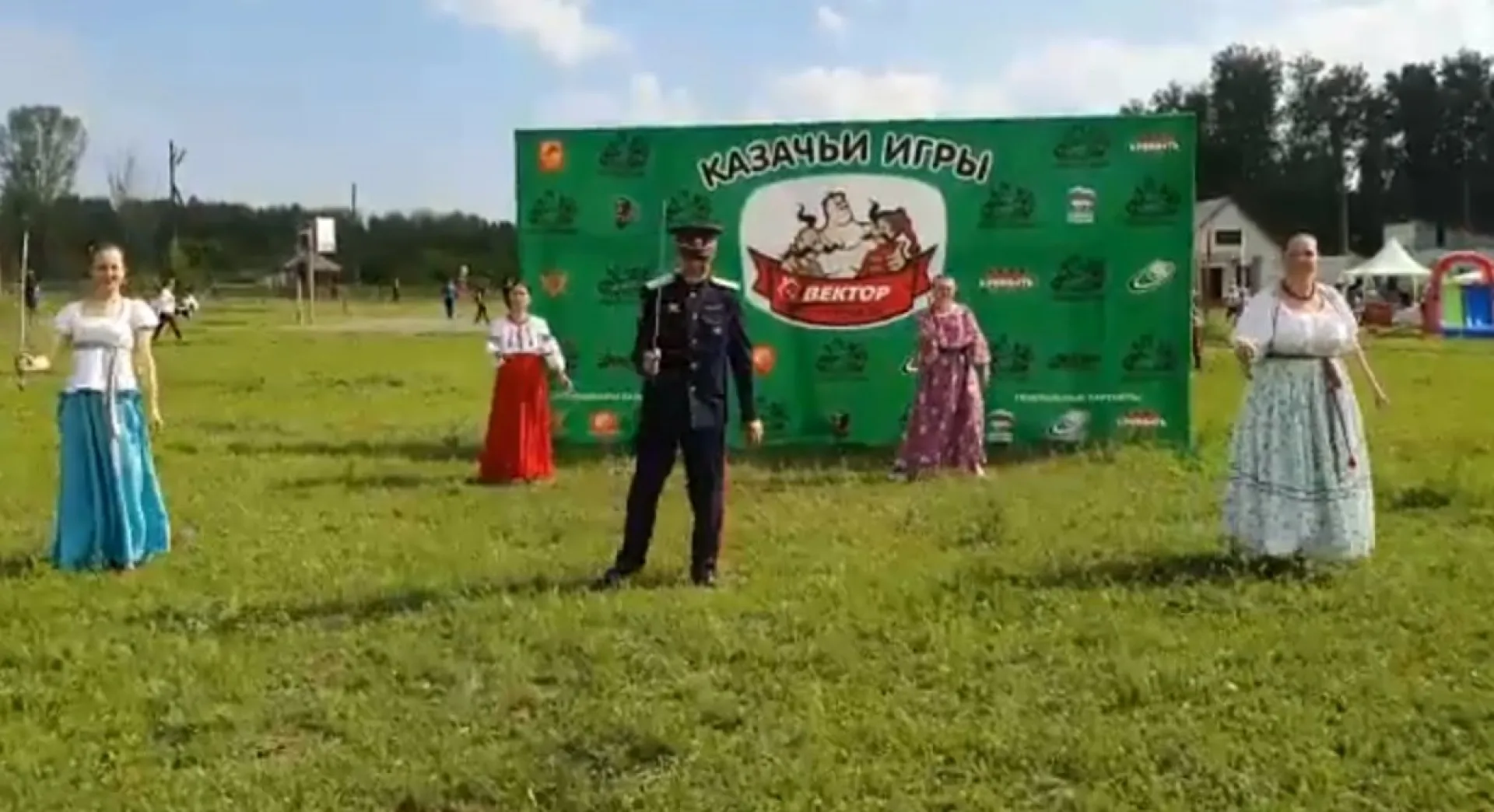 Казаки со всей России приехали на Алтай Казаки со всей России приехали на Алтай